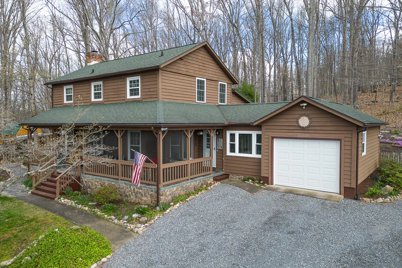 261 Reid Rd