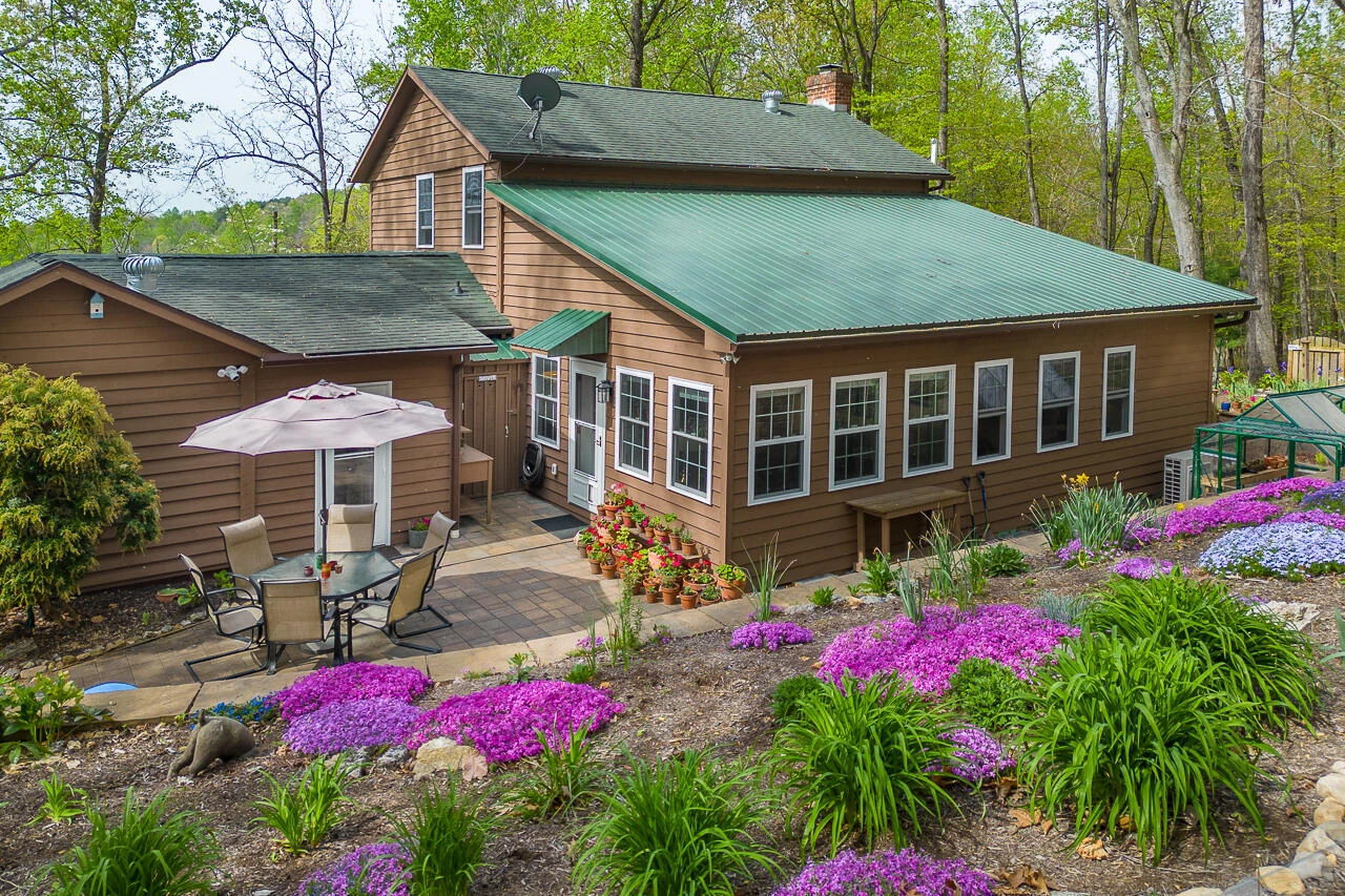 261 Reid Rd - Photo 5