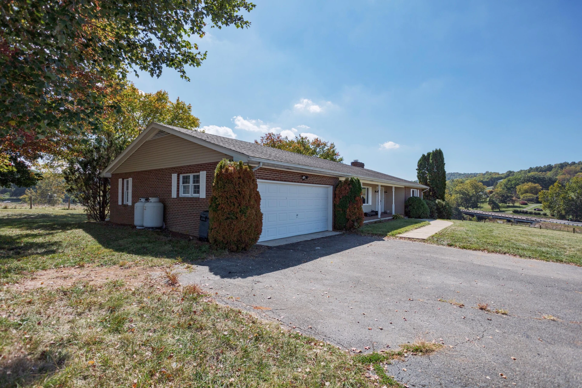 2834 BROWNSBURG Tpke - Photo 5