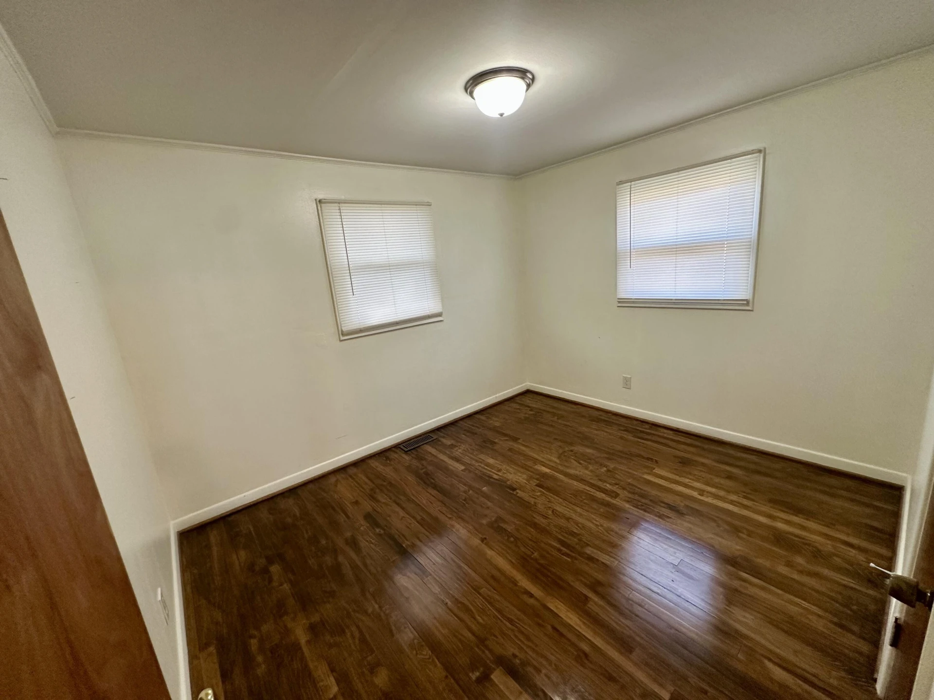 538 W Jackson St - Photo 8