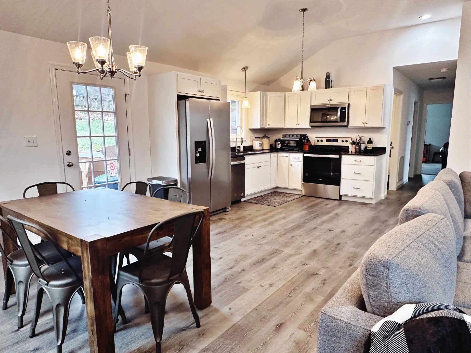 1744 Cedar Ave - Photo 10