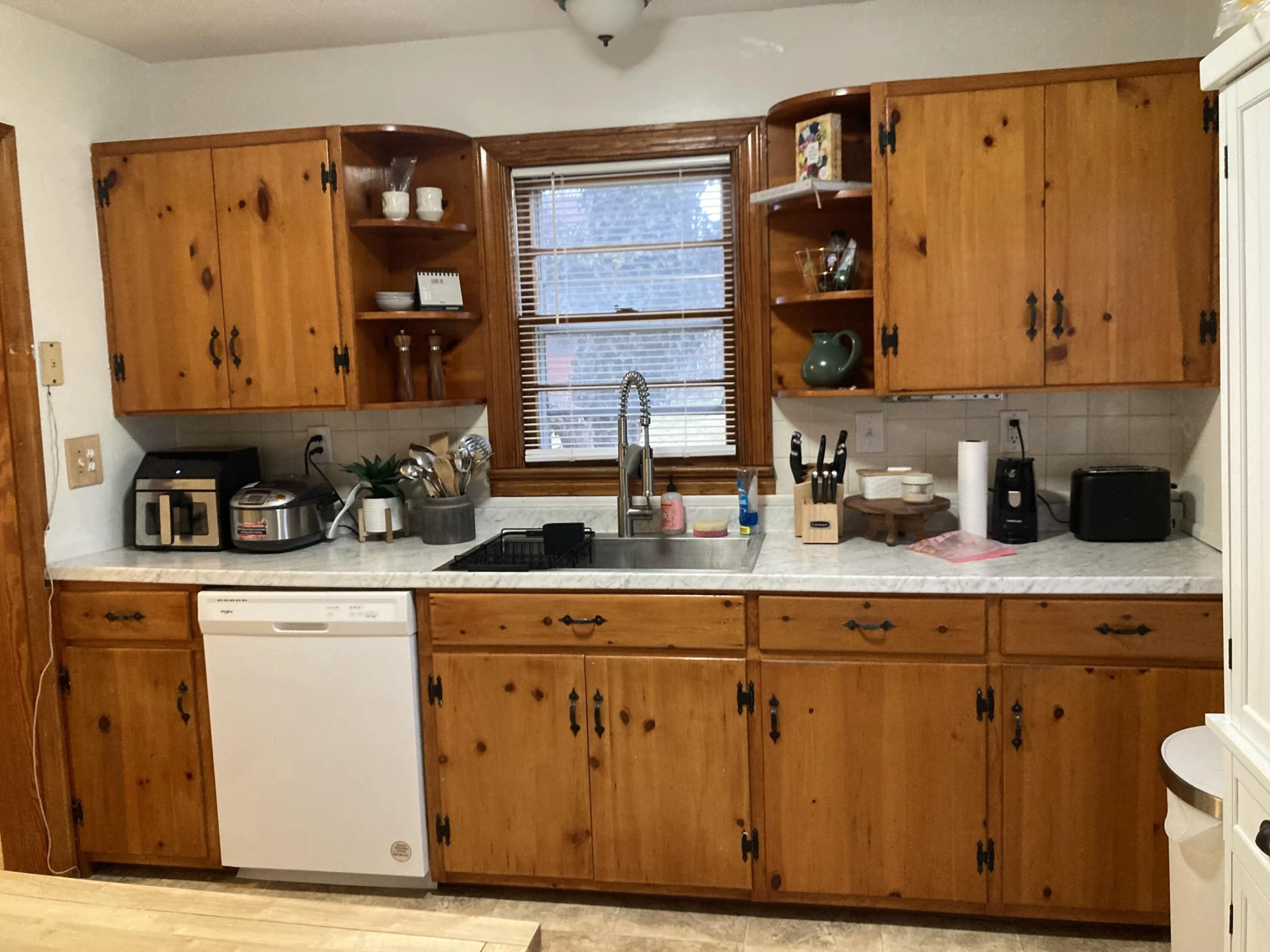 2350 Sycamore Ave - Photo 9