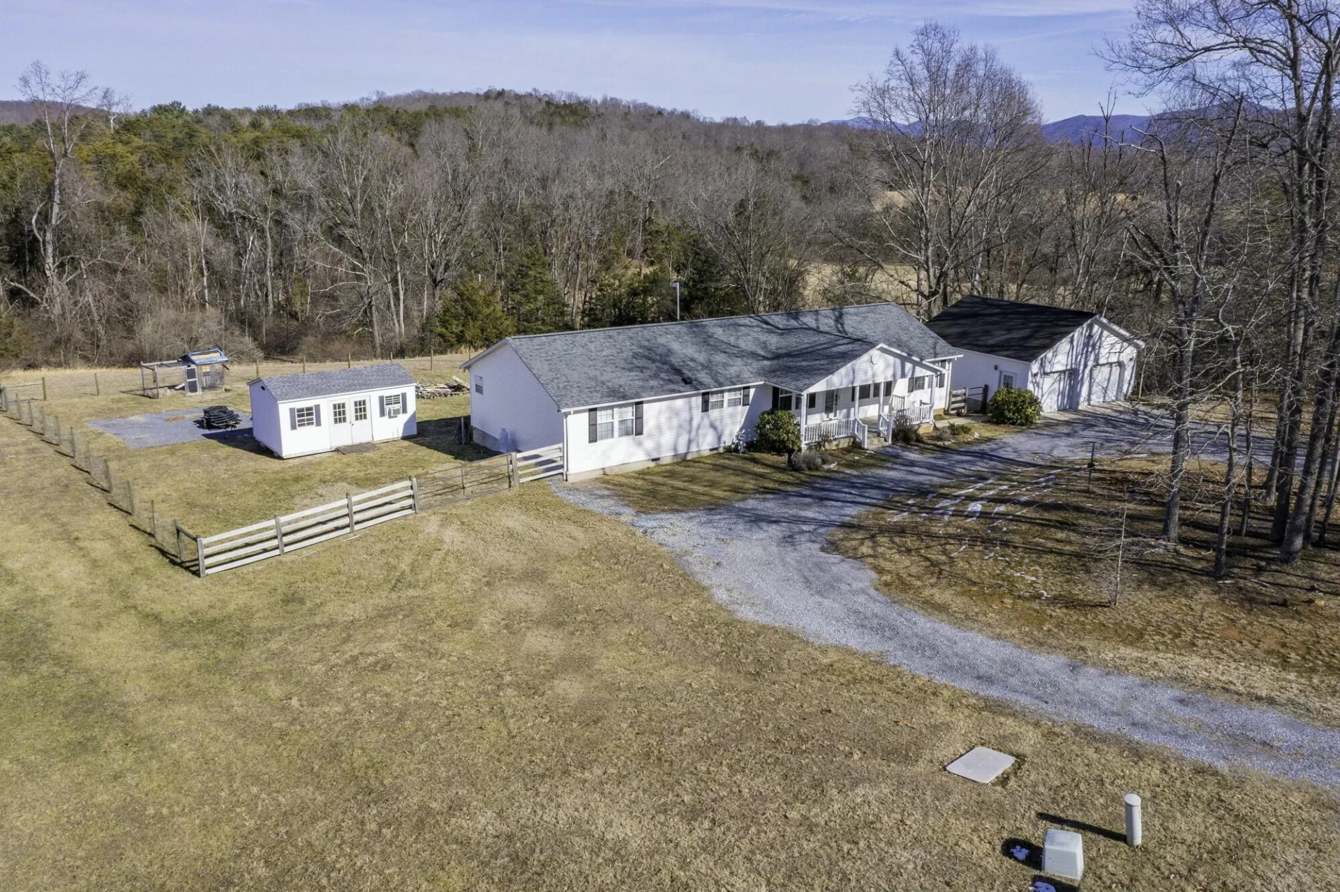 130 Amber Woods Dr