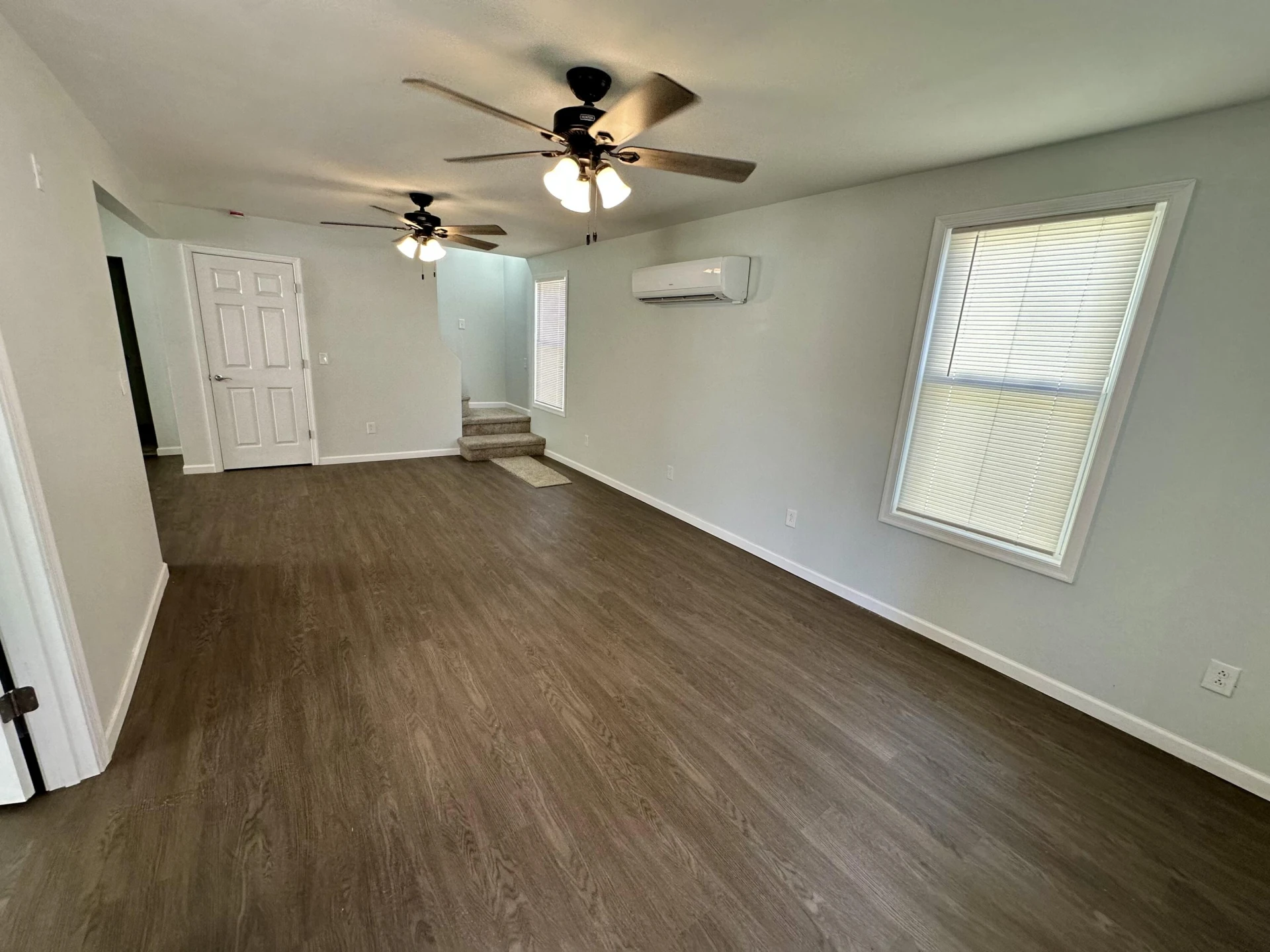 904 N Greenbrier Ave - Photo 2