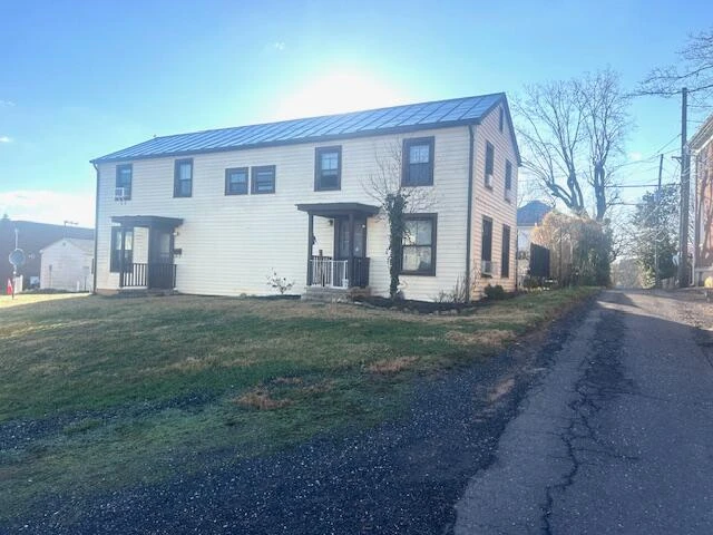 220 S Main St - Photo 2