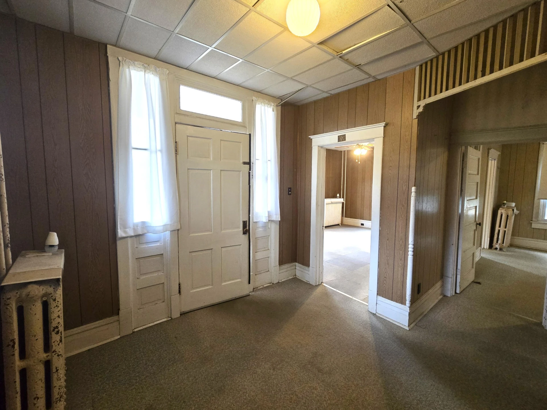 104 W Preston St - Photo 4