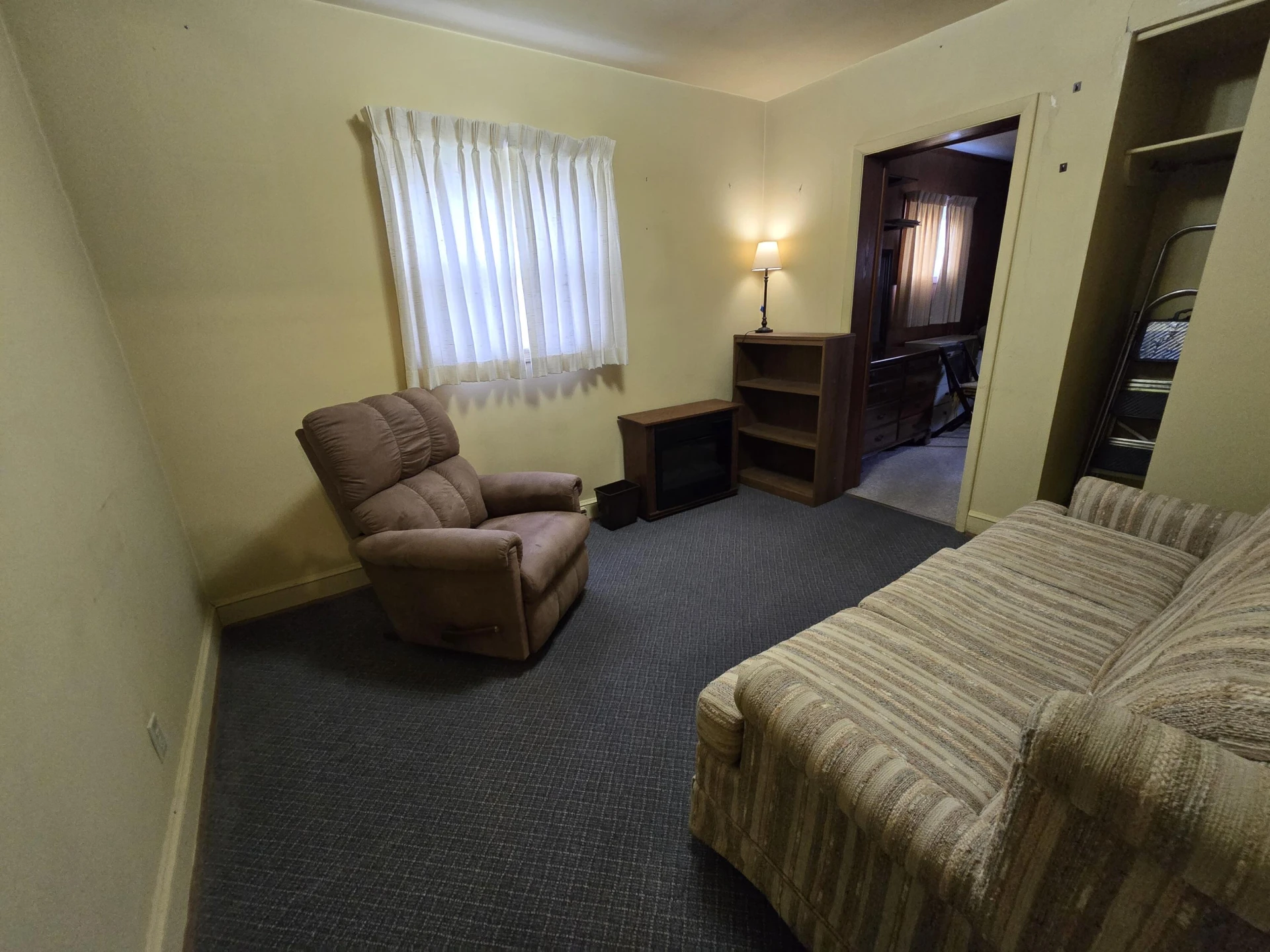 1533 S Howard Ave - Photo 12