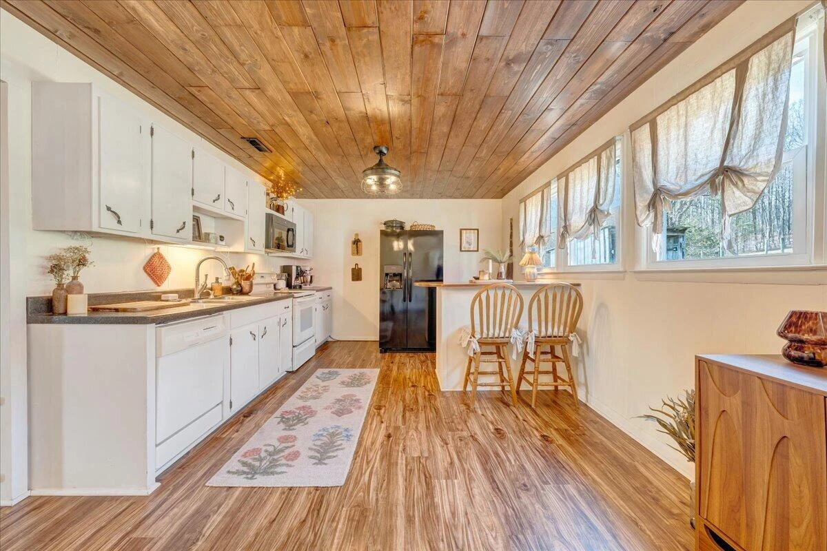 1006 Little Catawba Creek Rd - Photo 14