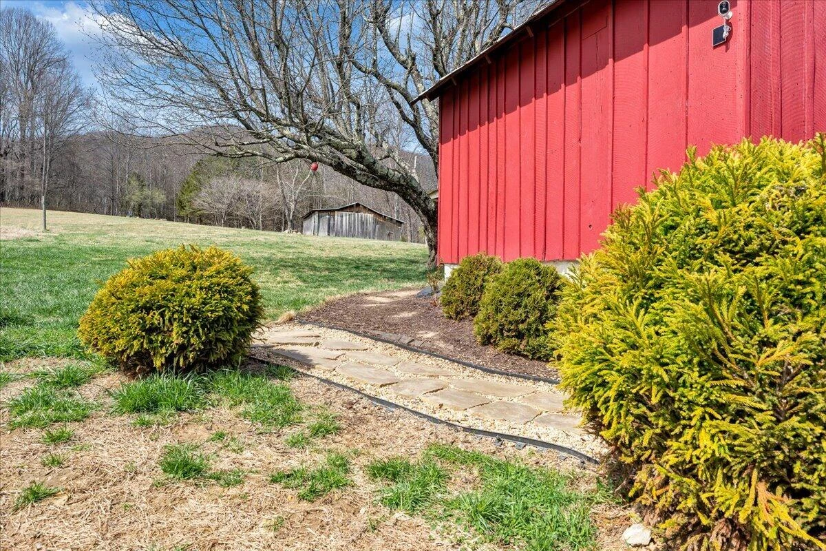 1006 Little Catawba Creek Rd - Photo 45