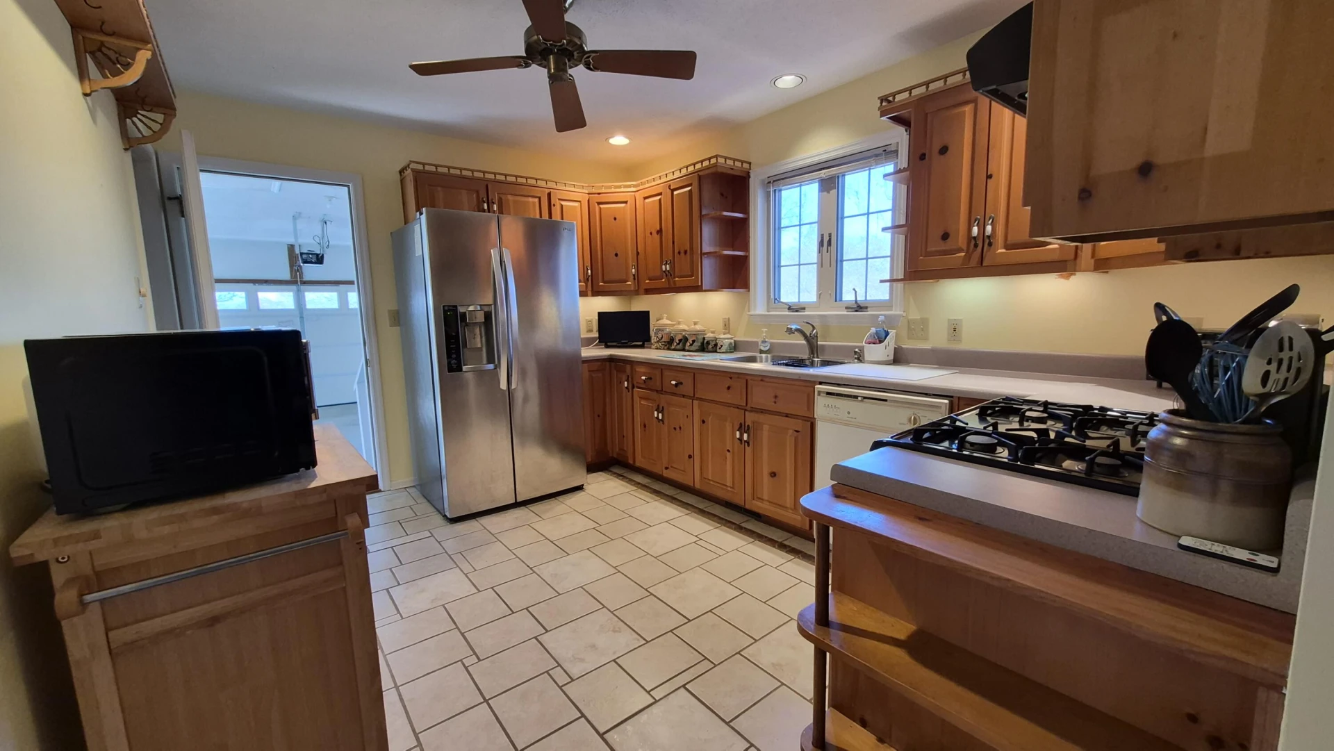 438 Wheatlan Dr - Photo 17