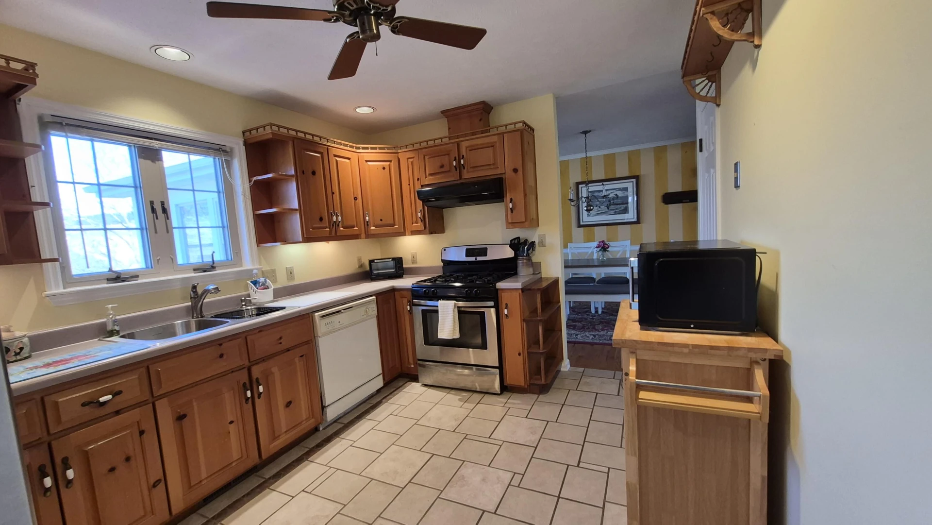 438 Wheatlan Dr - Photo 18