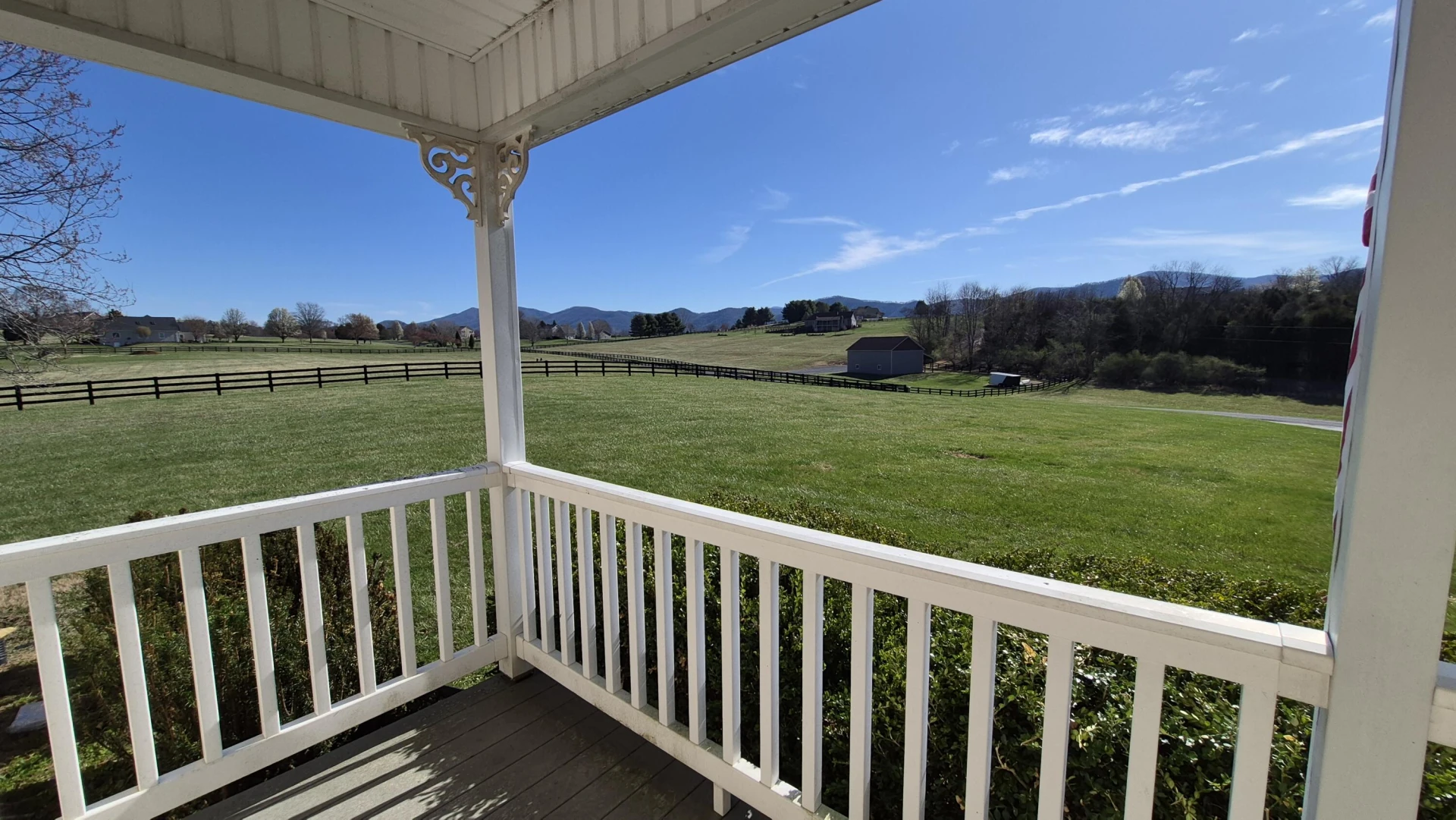 438 Wheatlan Dr - Photo 3