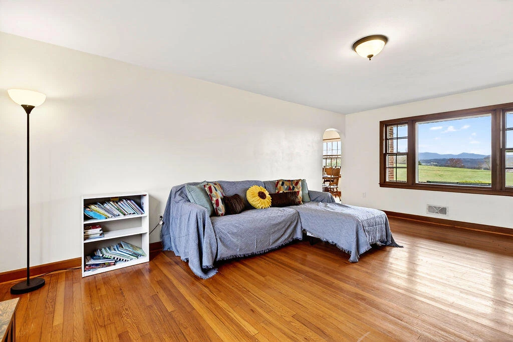 11 AVALON Ln - Photo 19