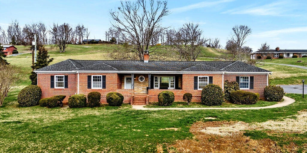 11 AVALON Ln - Photo 2