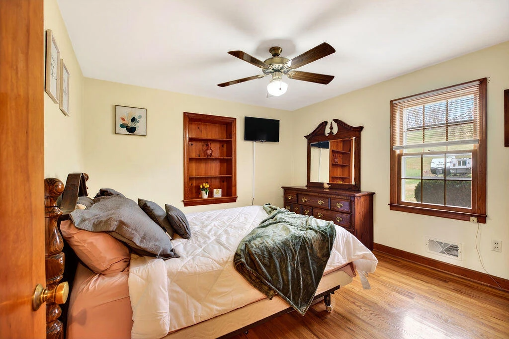 11 AVALON Ln - Photo 37