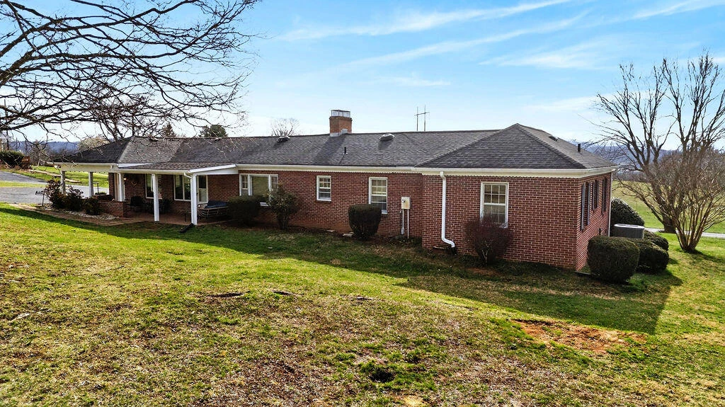 11 AVALON Ln - Photo 6