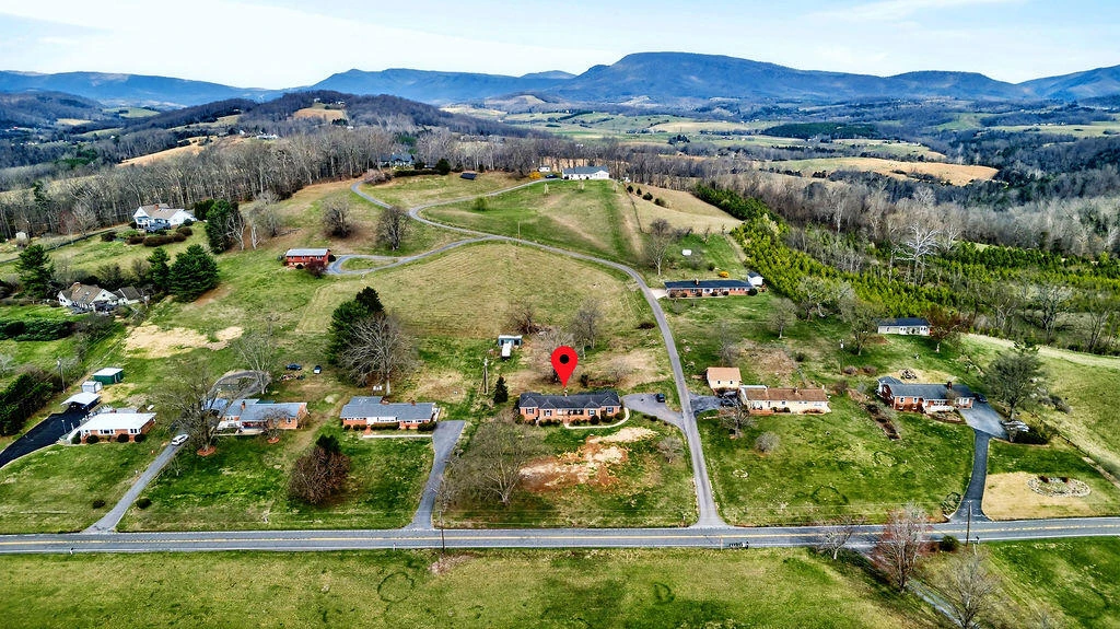 11 AVALON Ln - Photo 8