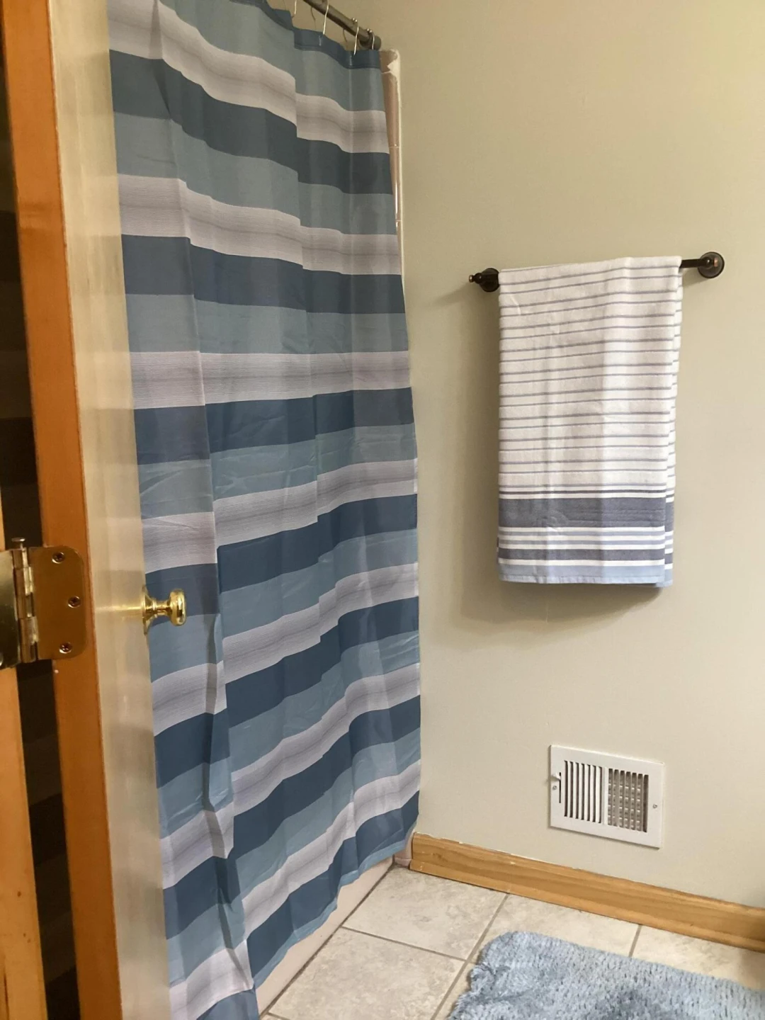 105 Poplar Ave - Photo 4