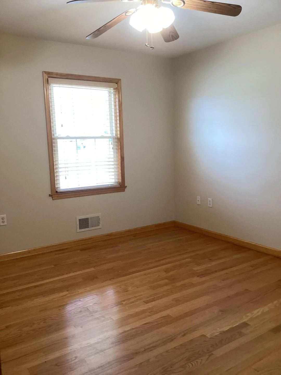 105 Poplar Ave - Photo 7