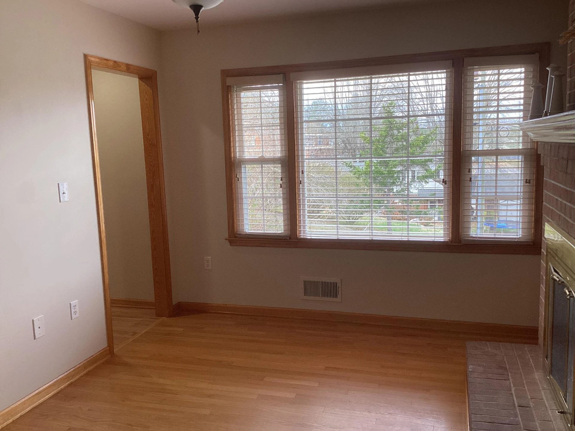 105 Poplar Ave - Photo 9