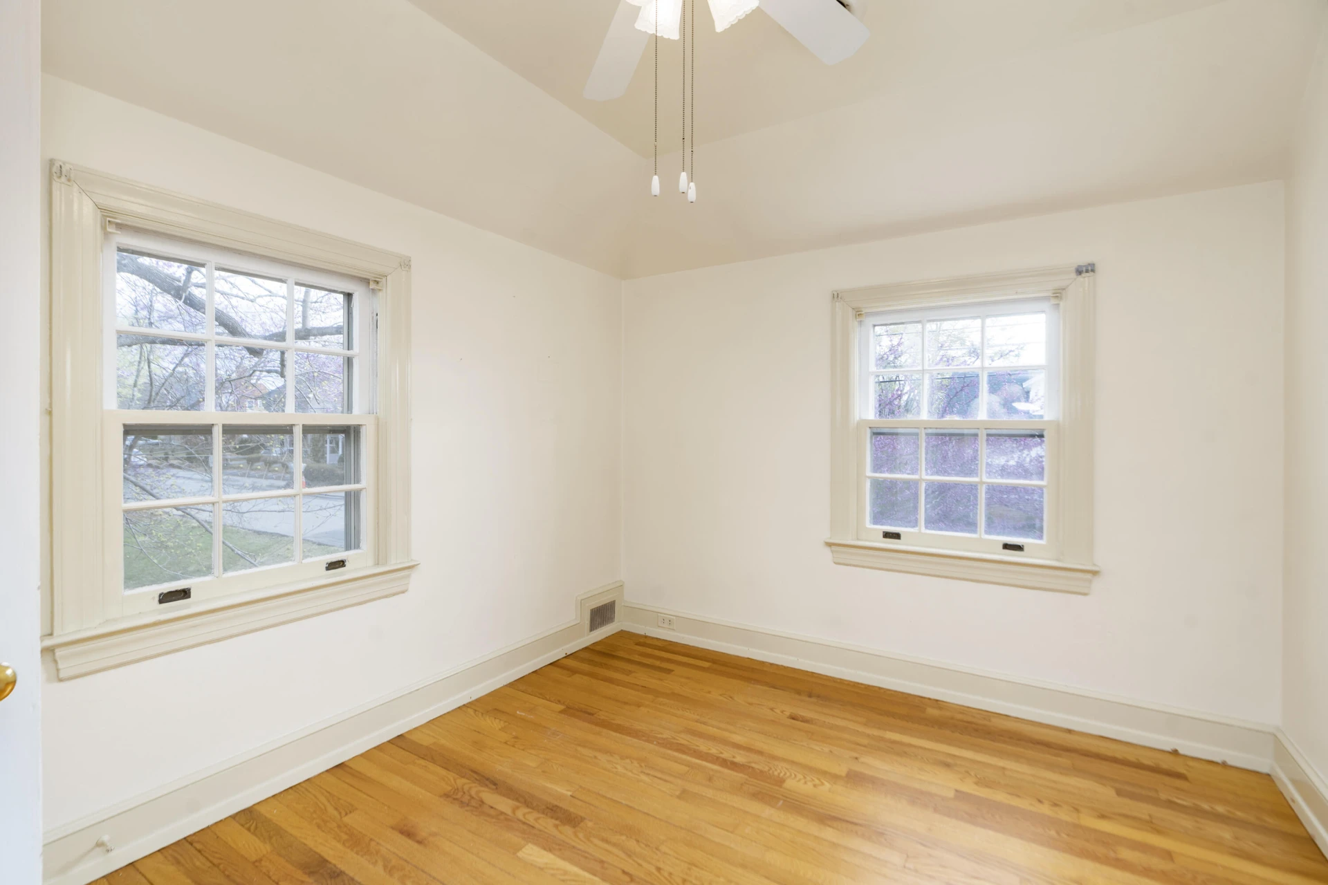 1000 Selma Blvd - Photo 24