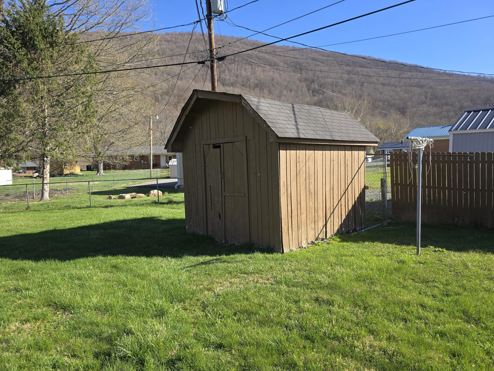 414 Center Ct - Photo 15