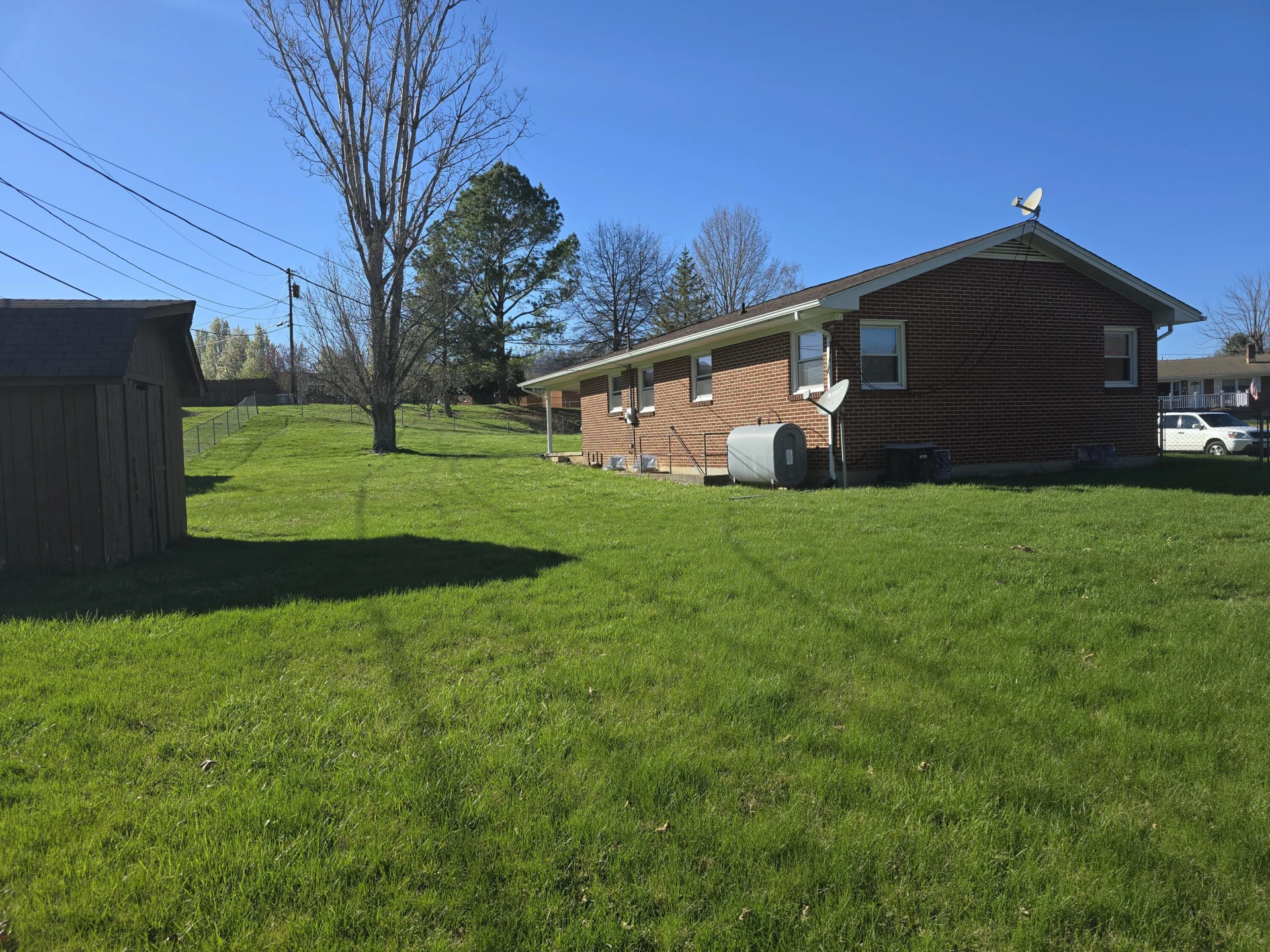 414 Center Ct - Photo 16