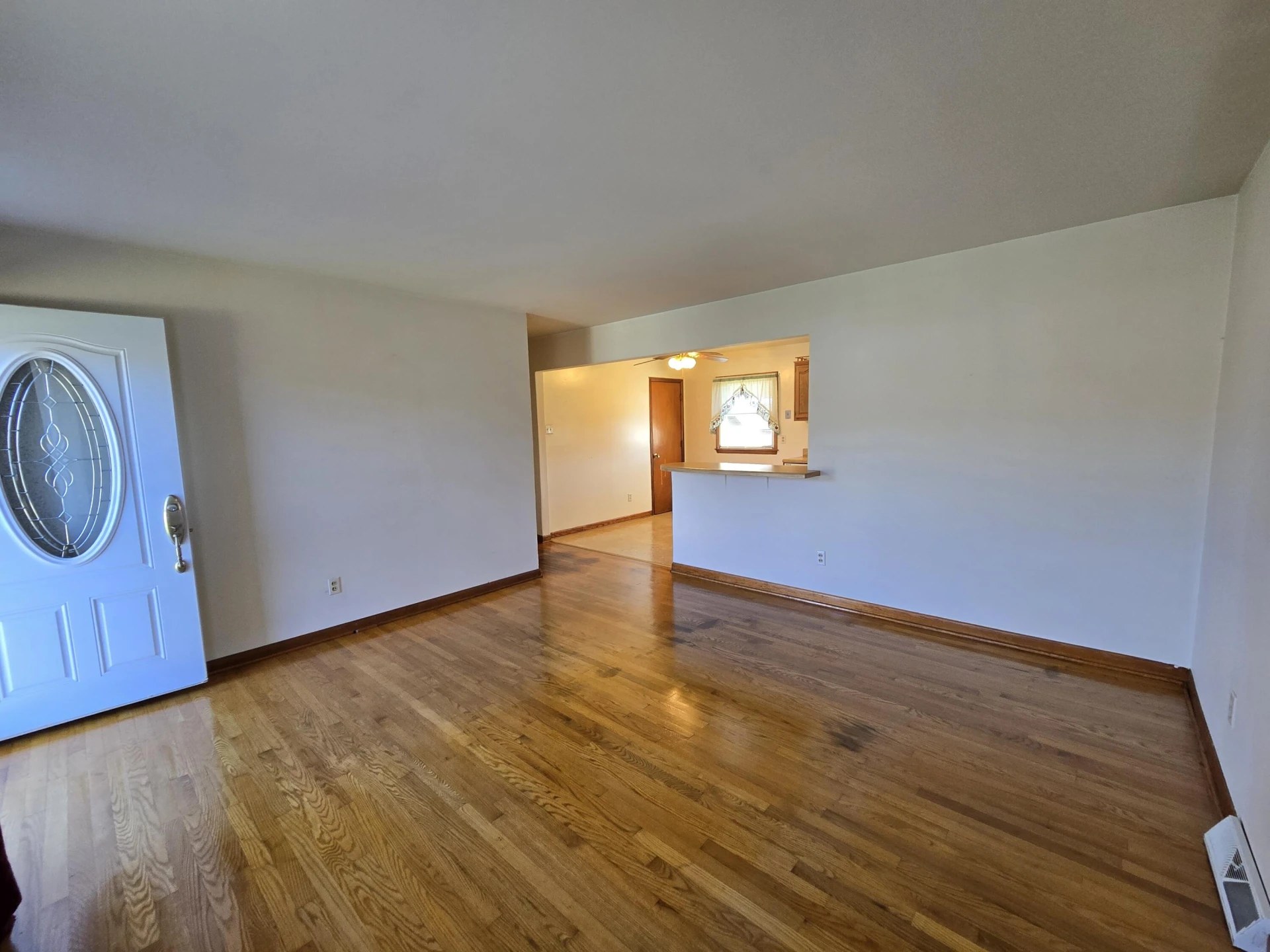 414 Center Ct - Photo 3
