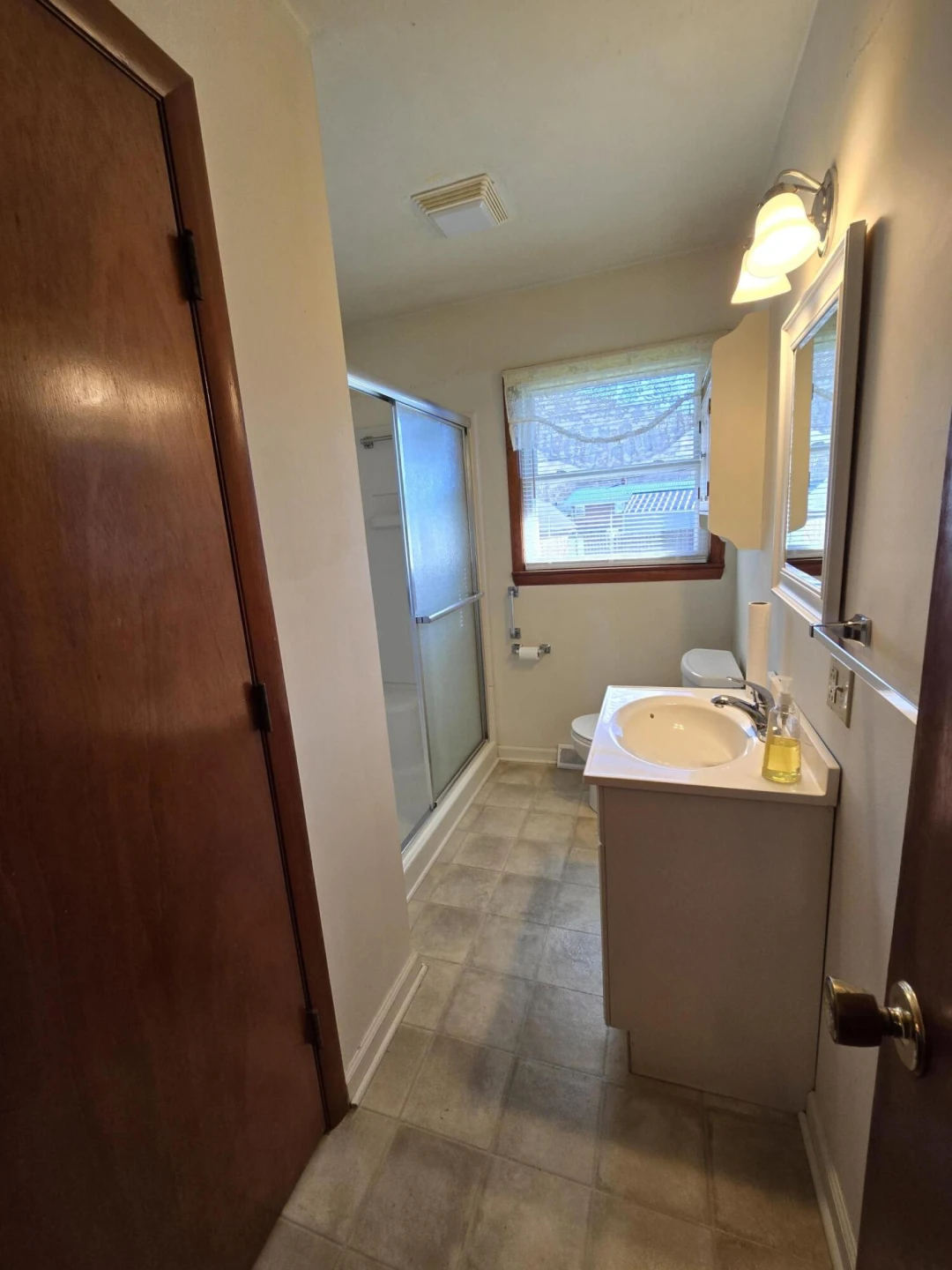 414 Center Ct - Photo 7