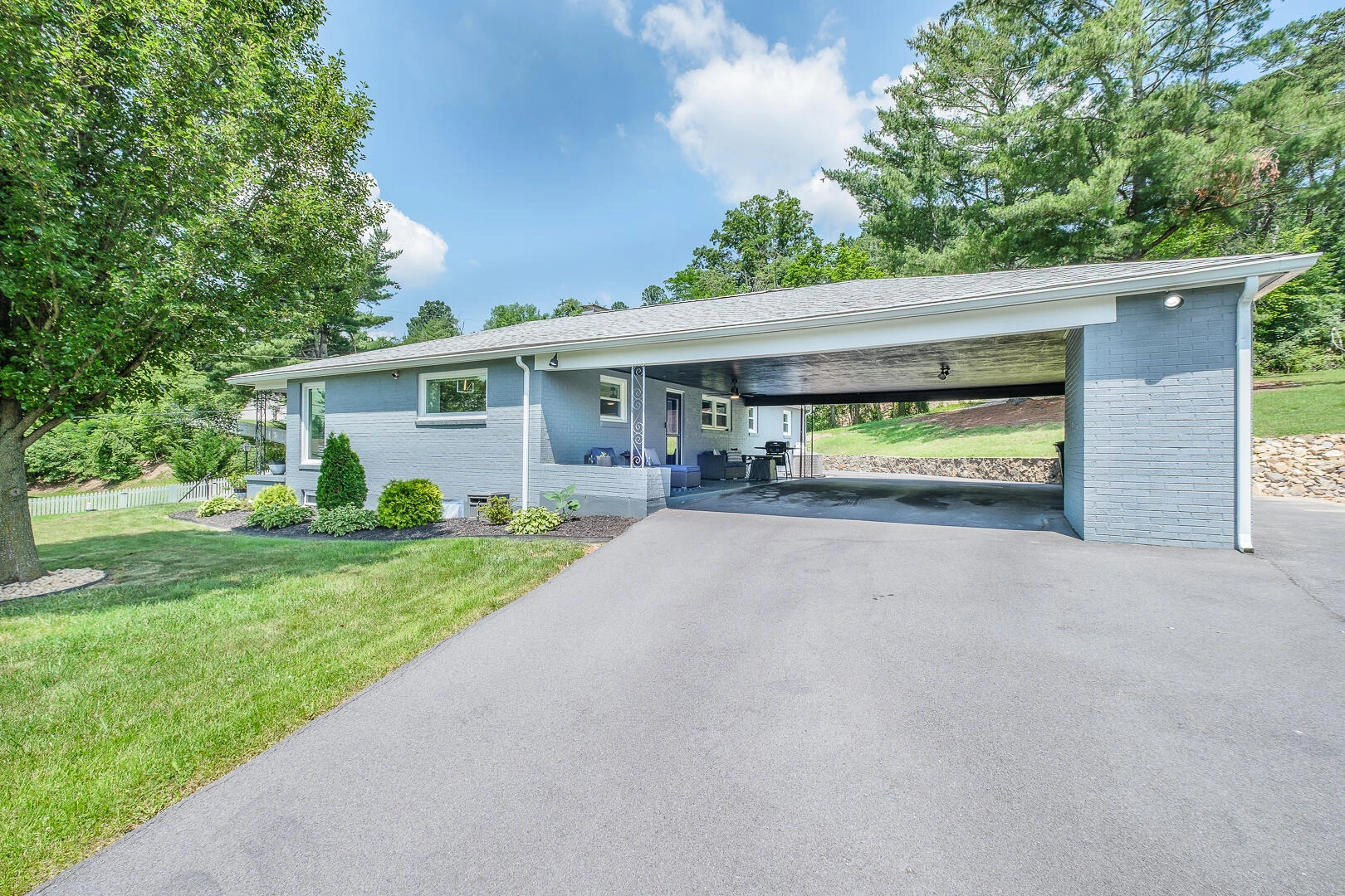 1307 S Massie Ave - Photo 8