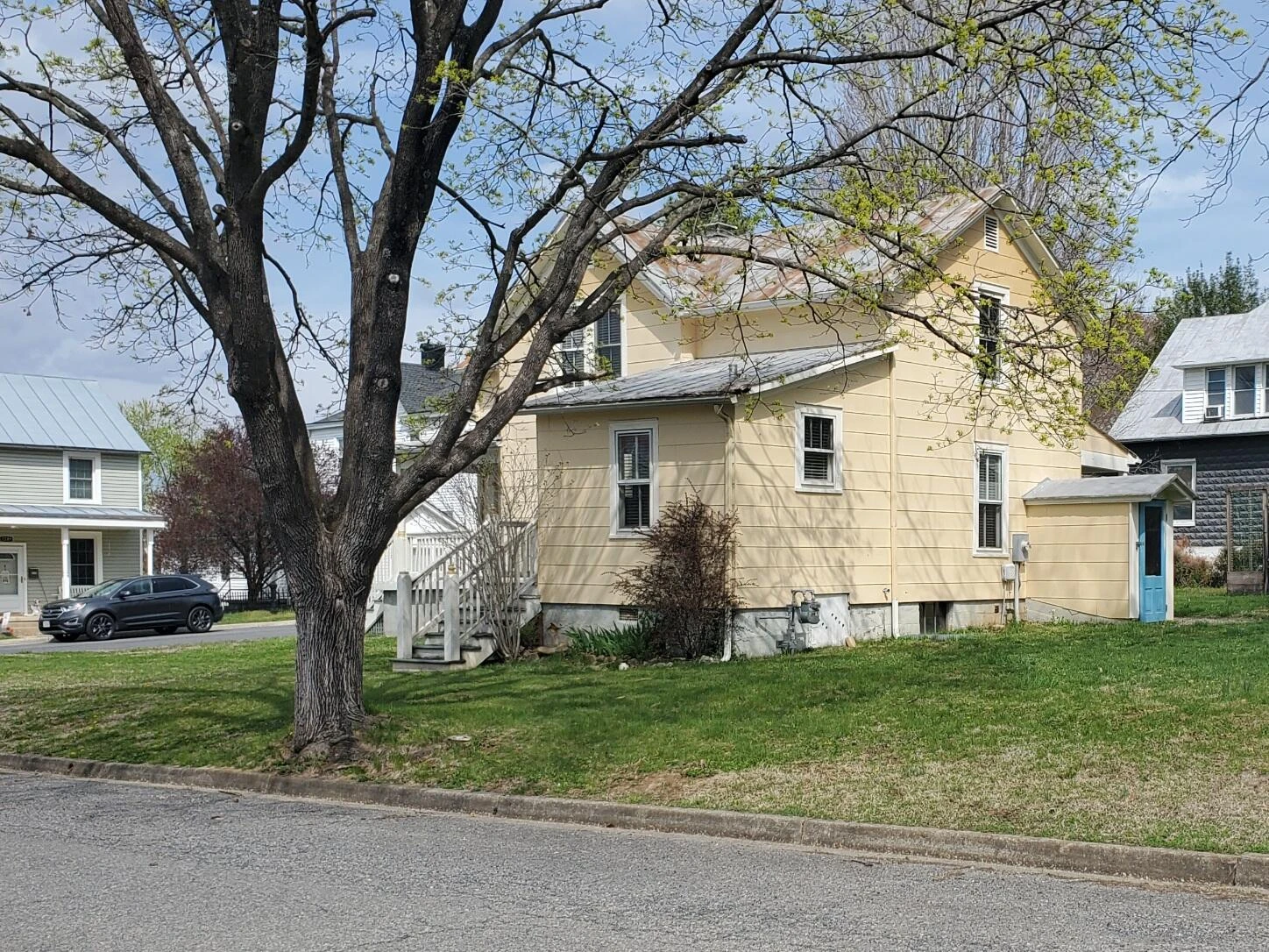 2206 Oak Ave - Photo 3