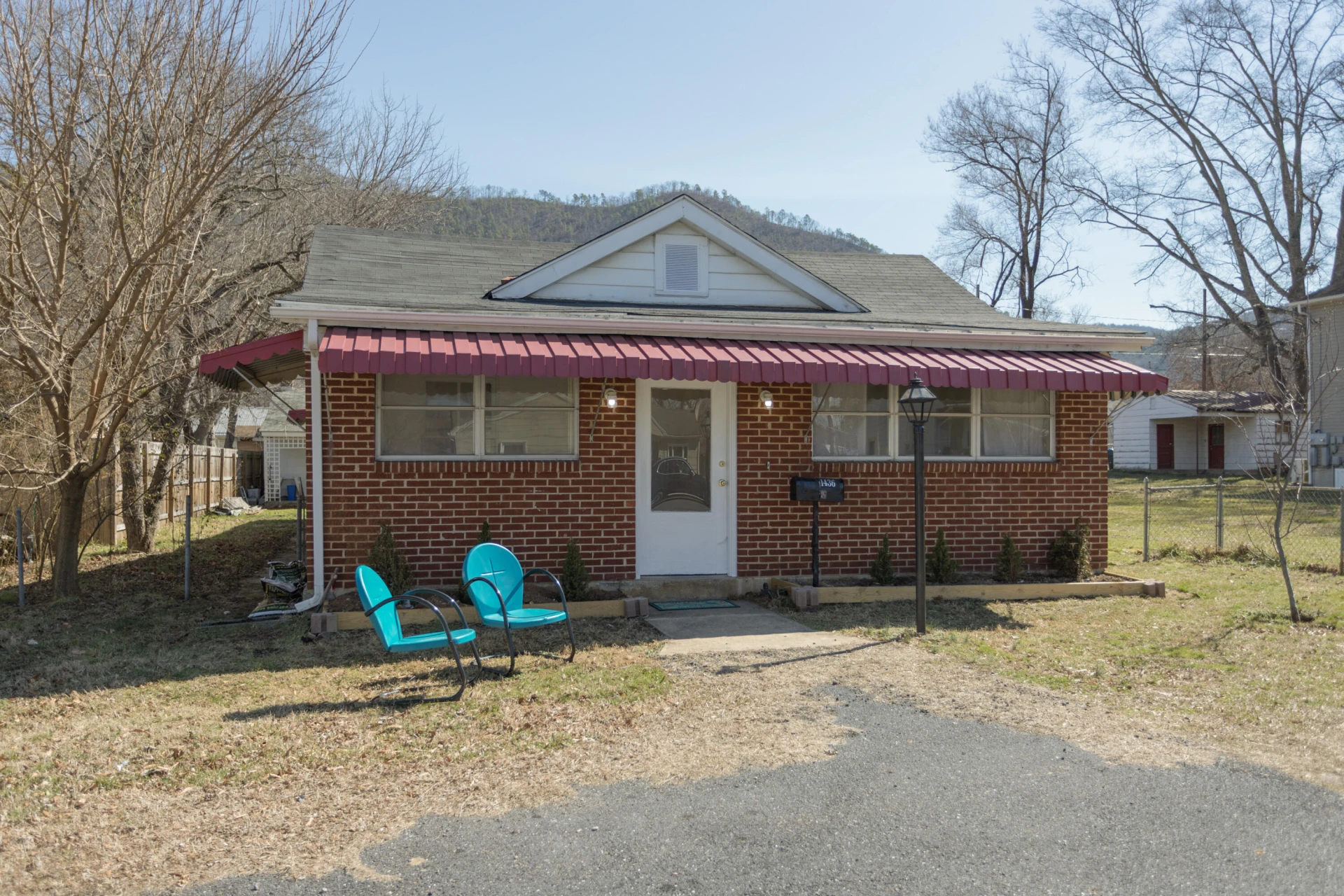 1436 Maple Ave