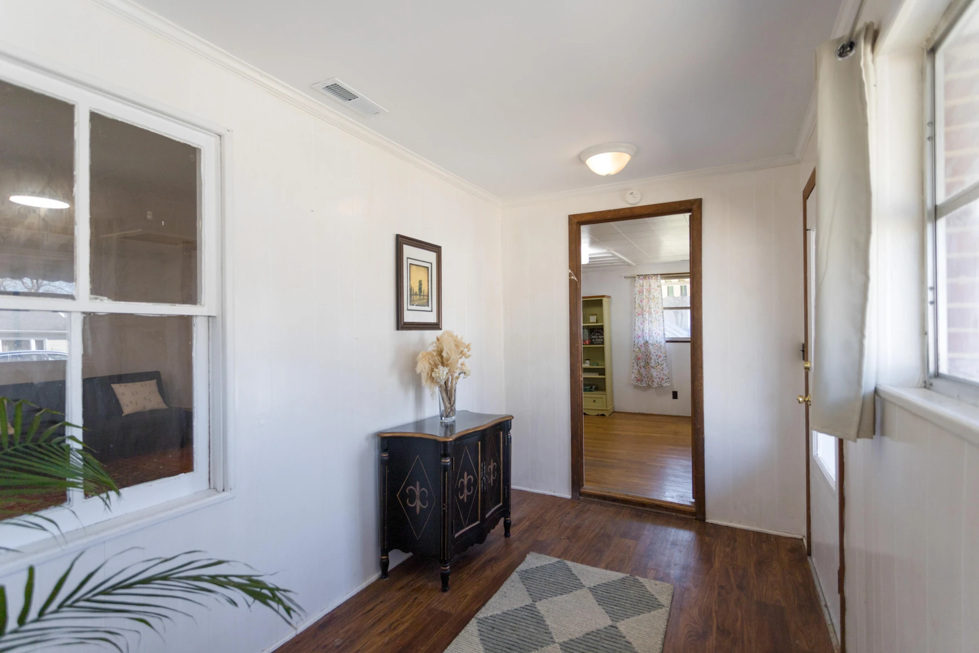 1436 Maple Ave - Photo 3
