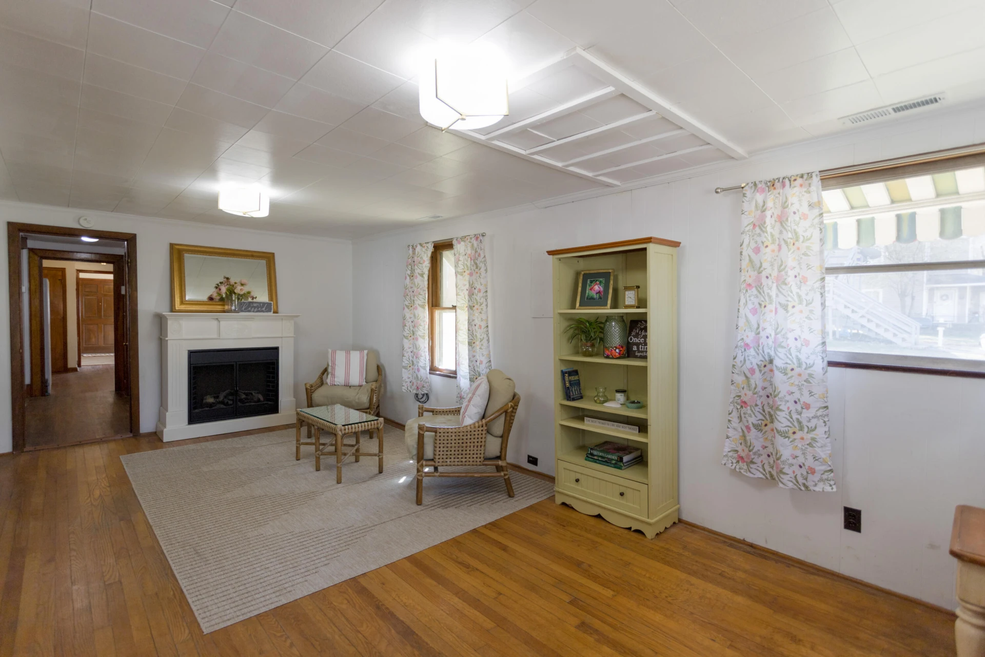 1436 Maple Ave - Photo 4