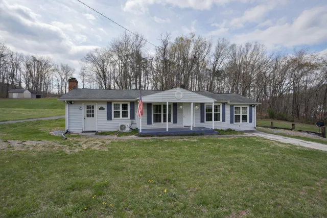 40 Jordan Rd, Buena Vista, VA, 24416