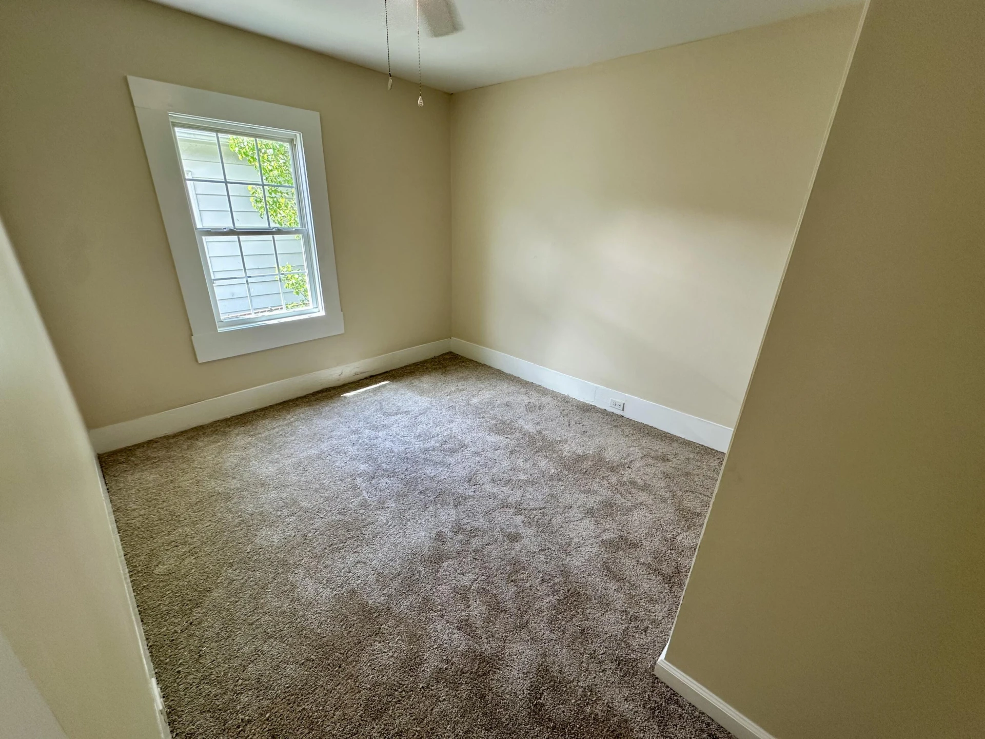 347 E Oak St - Photo 14
