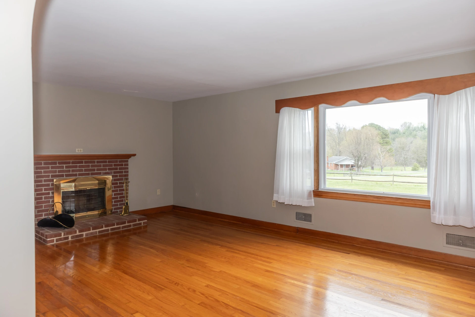 102 McCormick Ln - Photo 18
