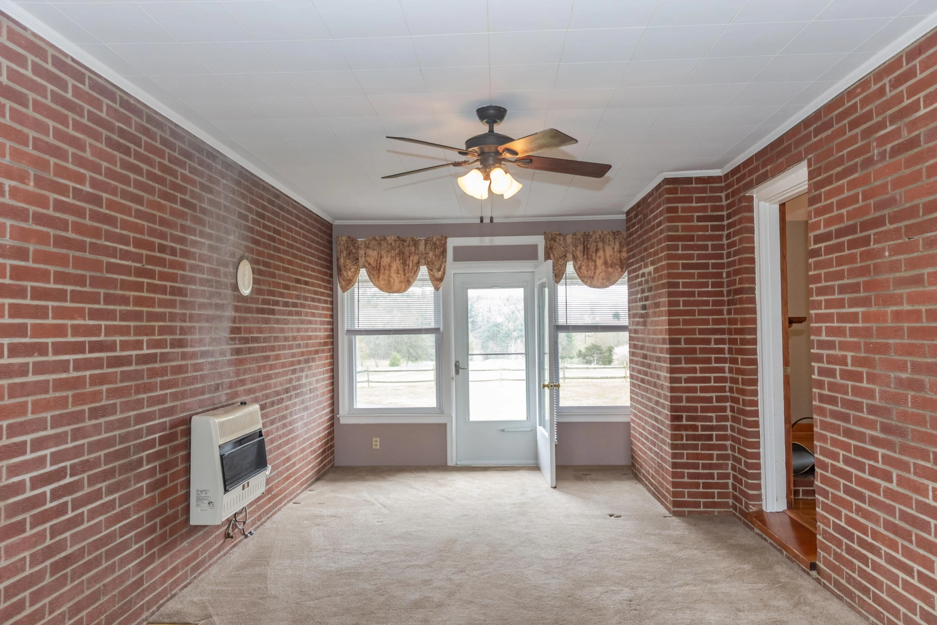 102 McCormick Ln - Photo 23