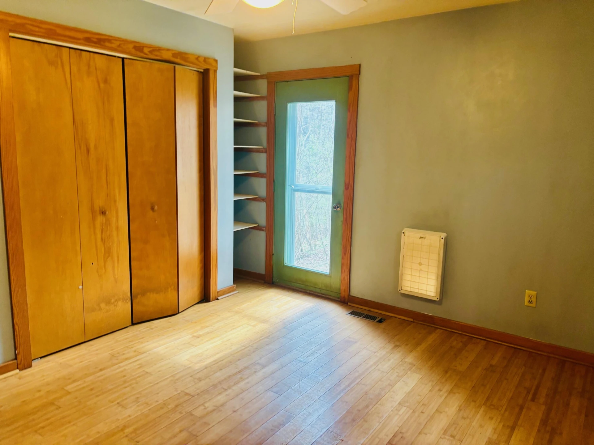 448 HOLLOW Ln - Photo 18