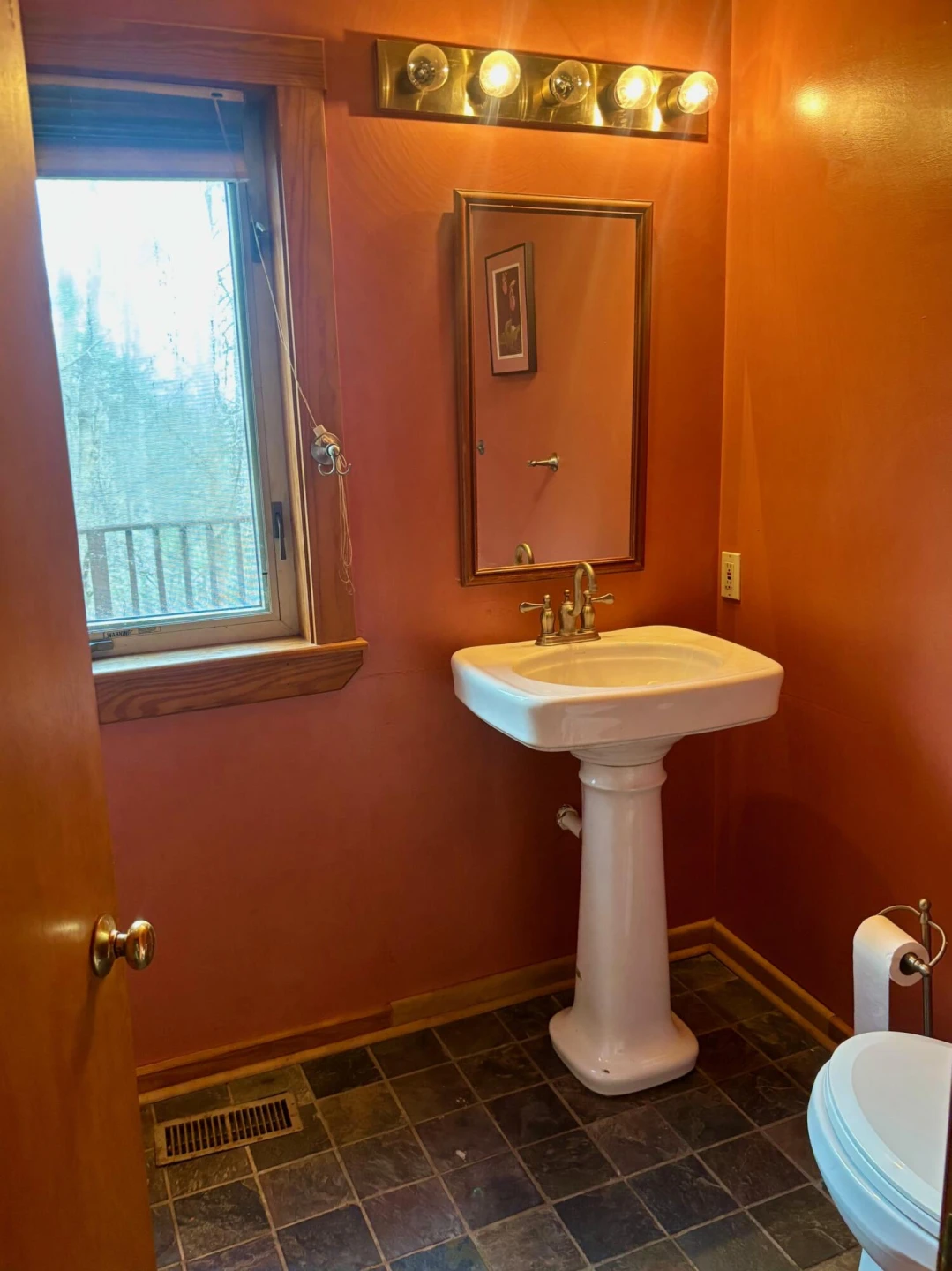 448 HOLLOW Ln - Photo 20