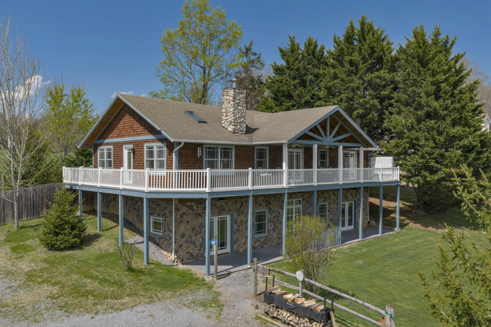 152 Birdsong Ln