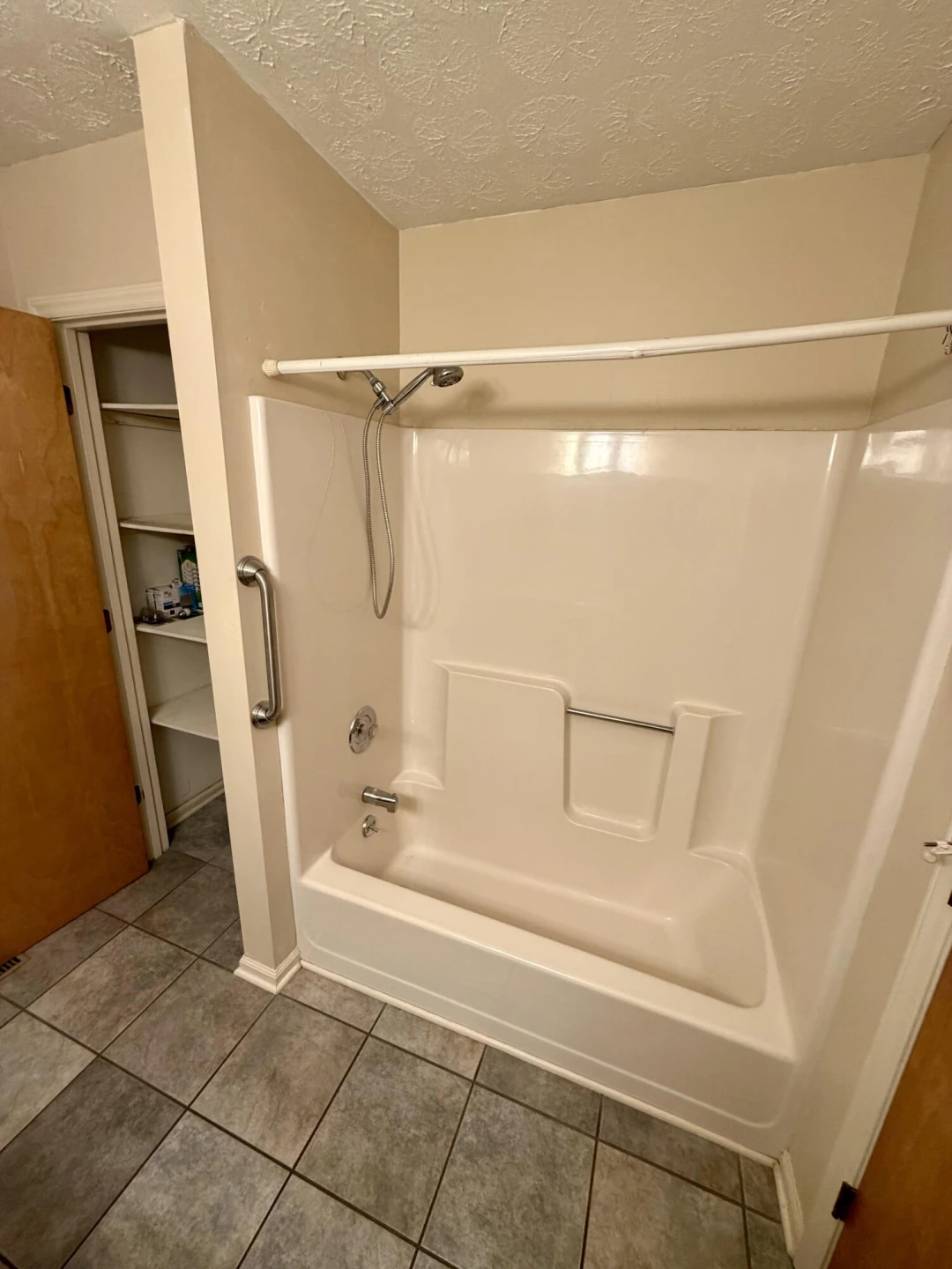 221 Sherry May St - Photo 21