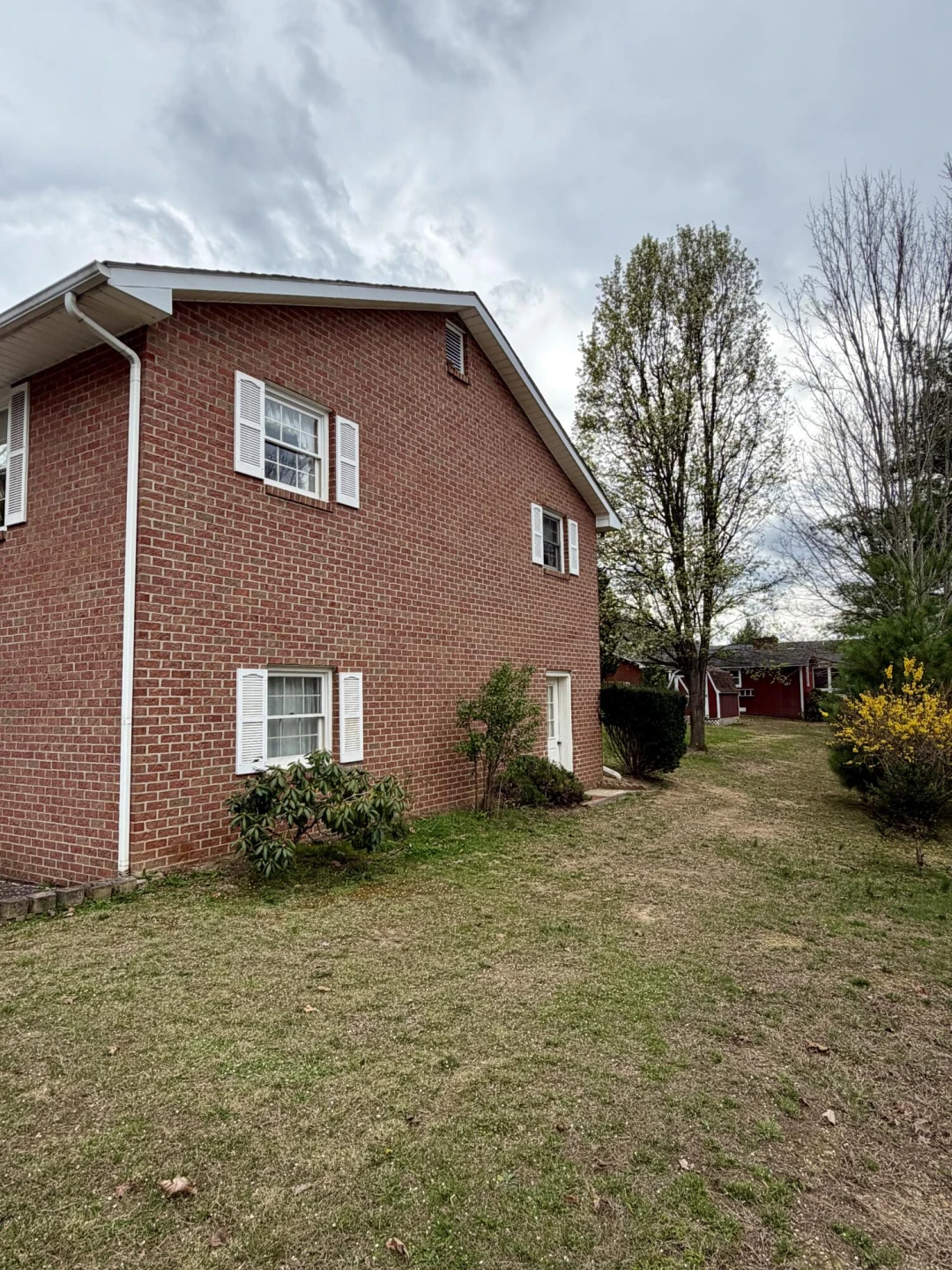 221 Sherry May St - Photo 4