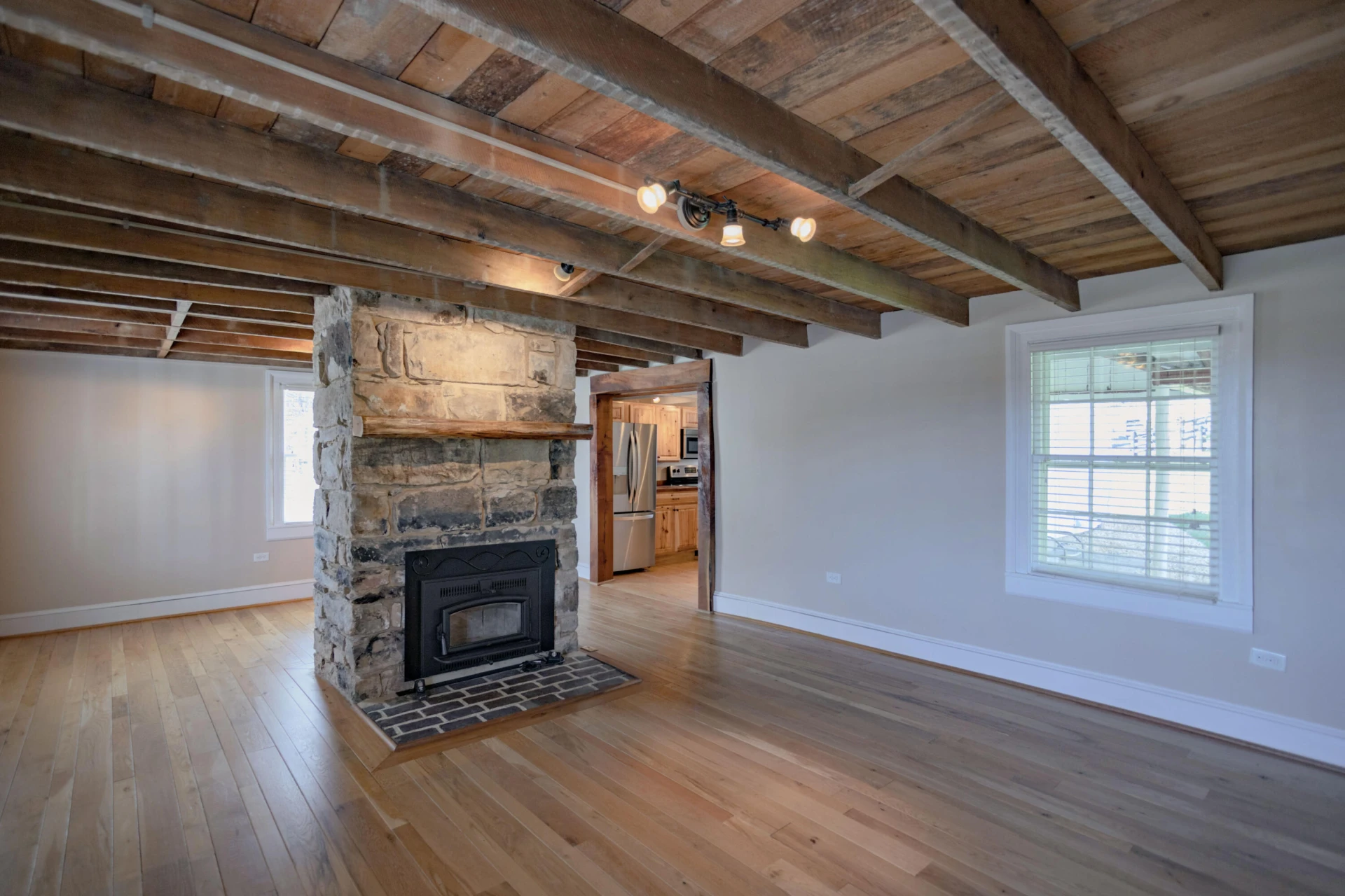 1363 Fredericksburg Rd - Photo 14