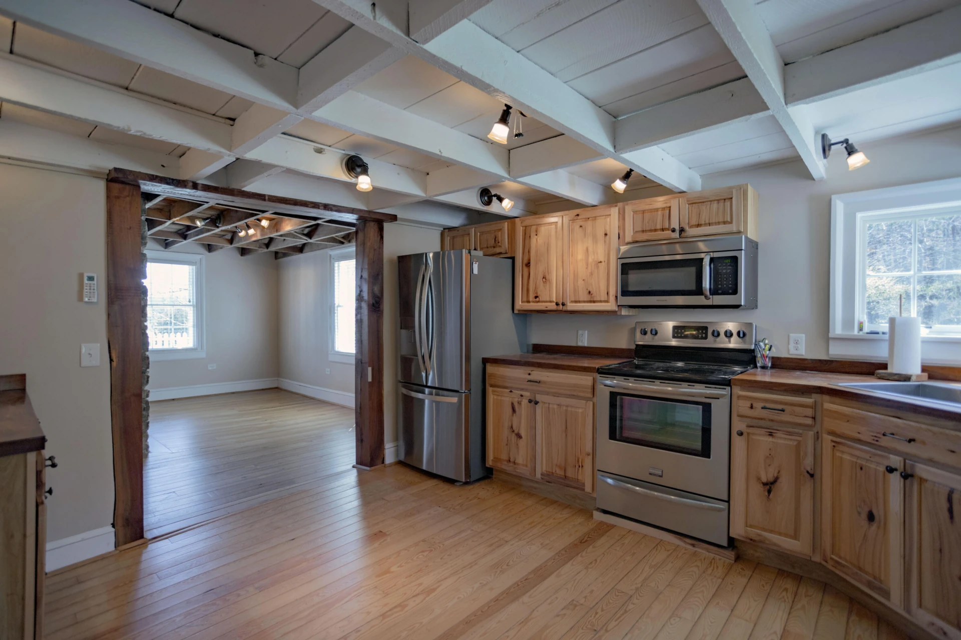 1363 Fredericksburg Rd - Photo 18
