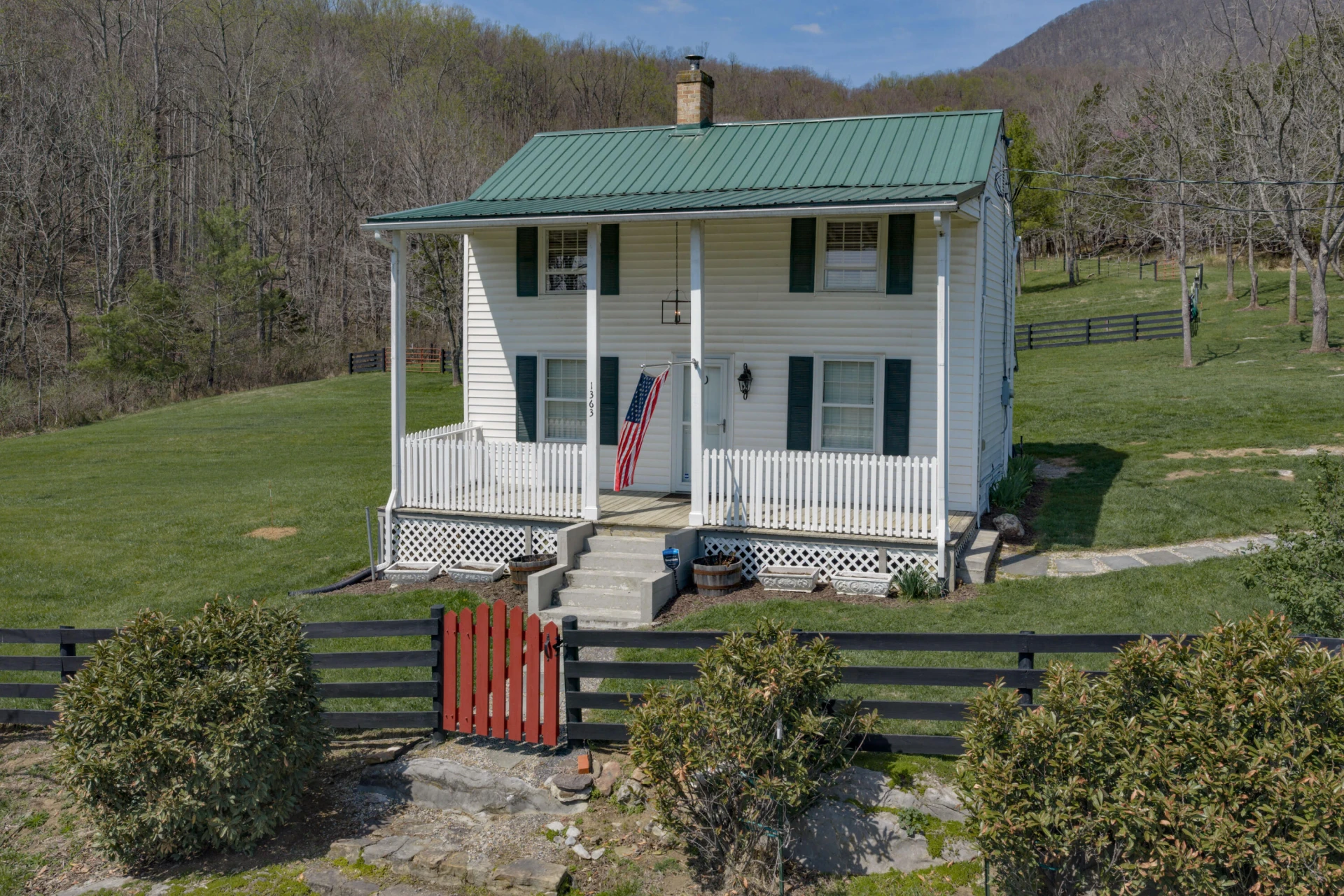 1363 Fredericksburg Rd - Photo 7