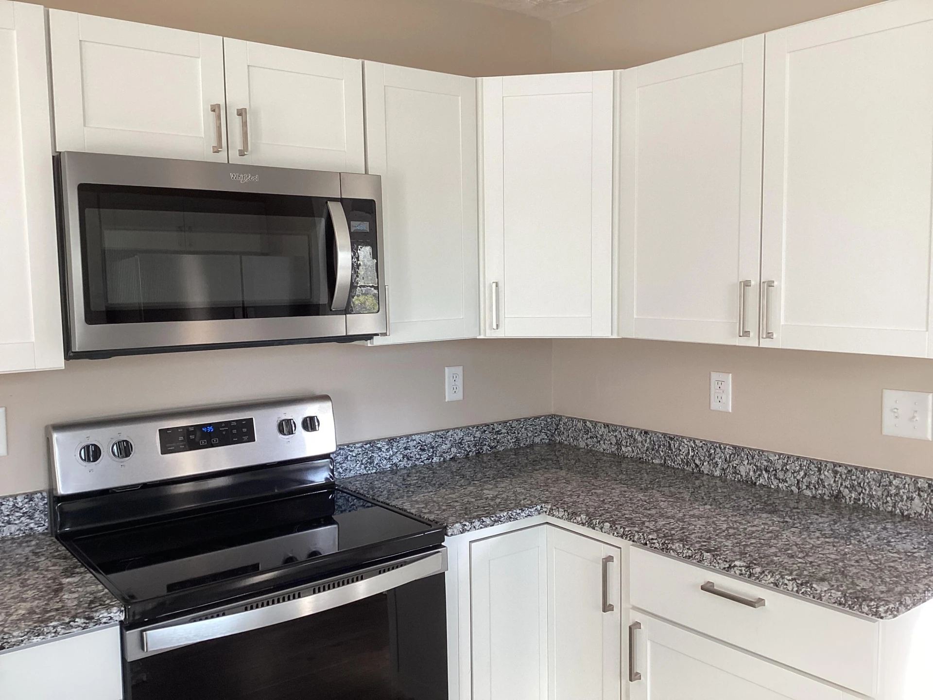 1365 Chestnut Ave - Photo 31