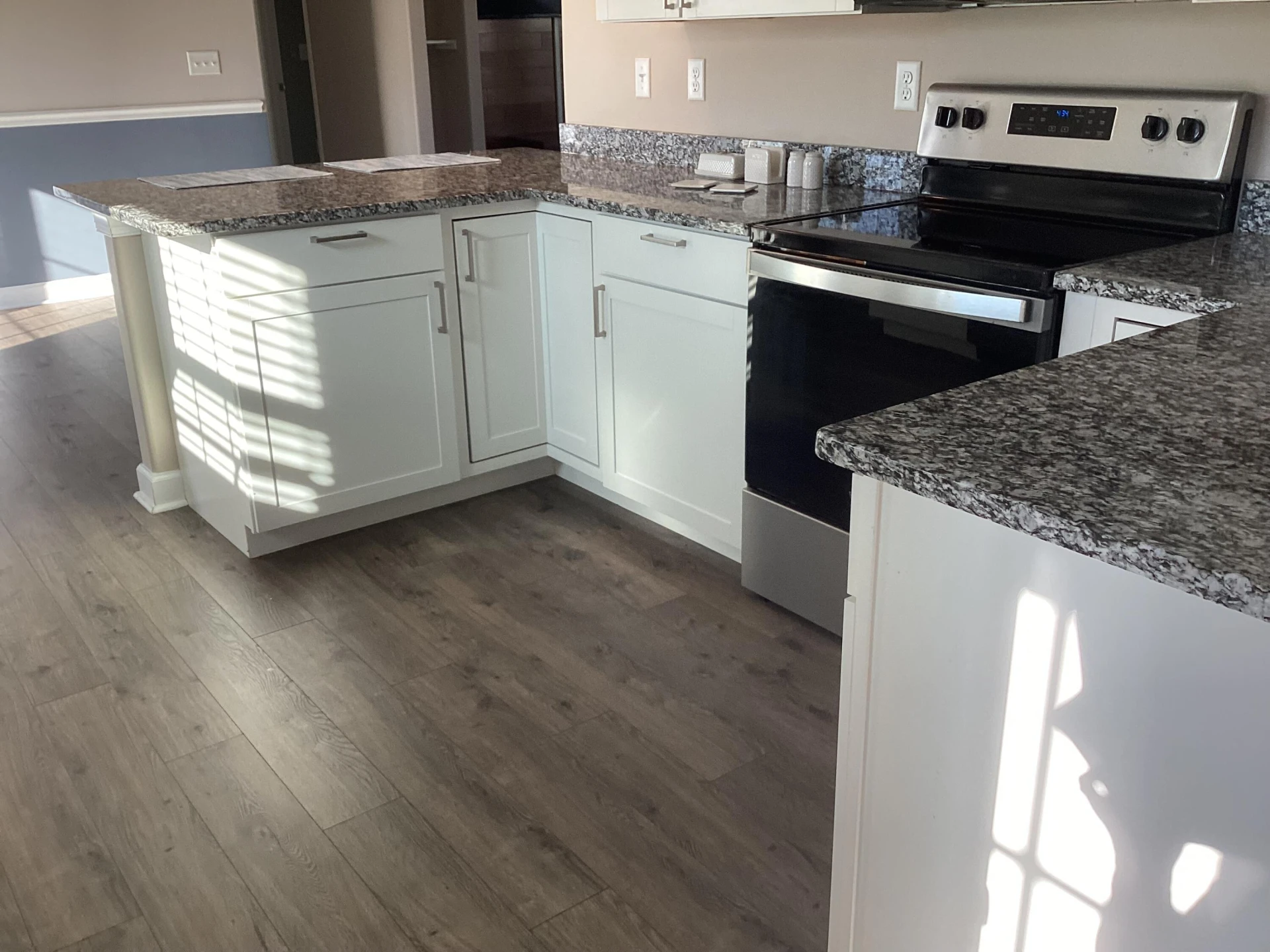 1365 Chestnut Ave - Photo 32