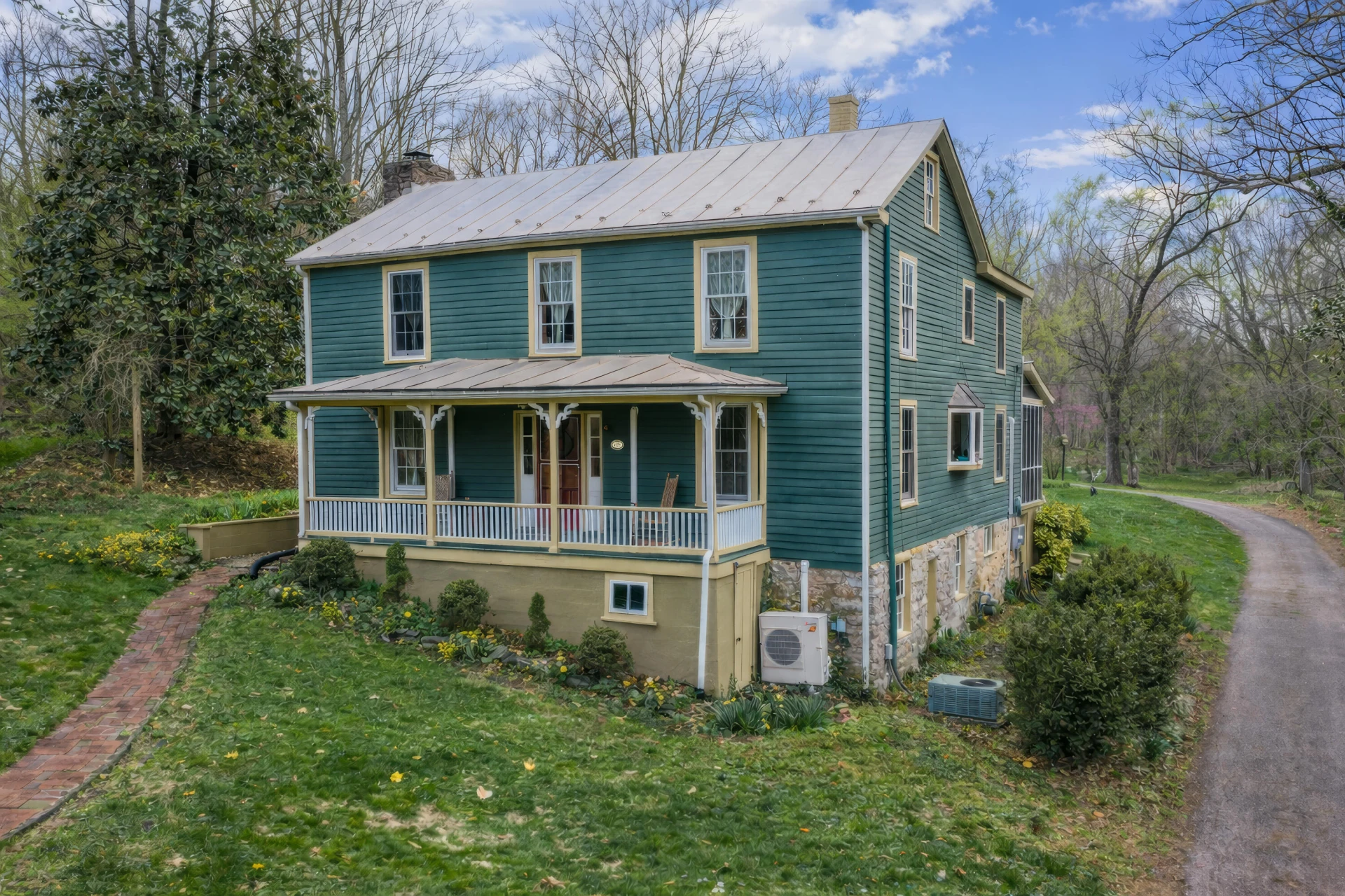 320 Enfield Rd - Photo 6
