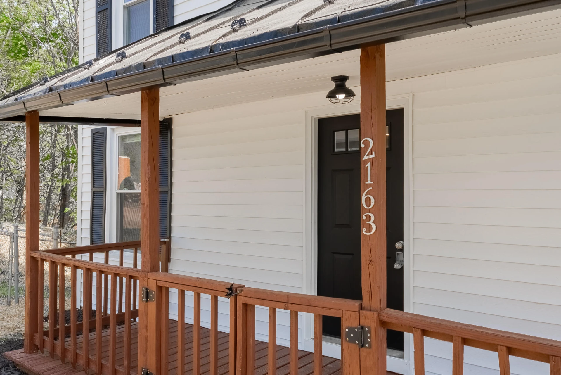 2163 RAPHINE Rd - Photo 4